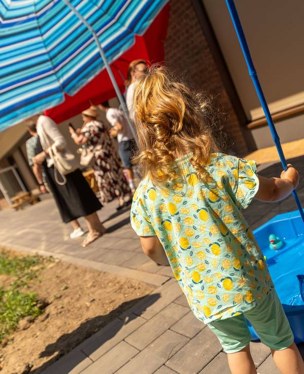 Anders als in Schulen soll es in Kölner Kitas Klimaanlagen geben dürfen (Symbolbild).