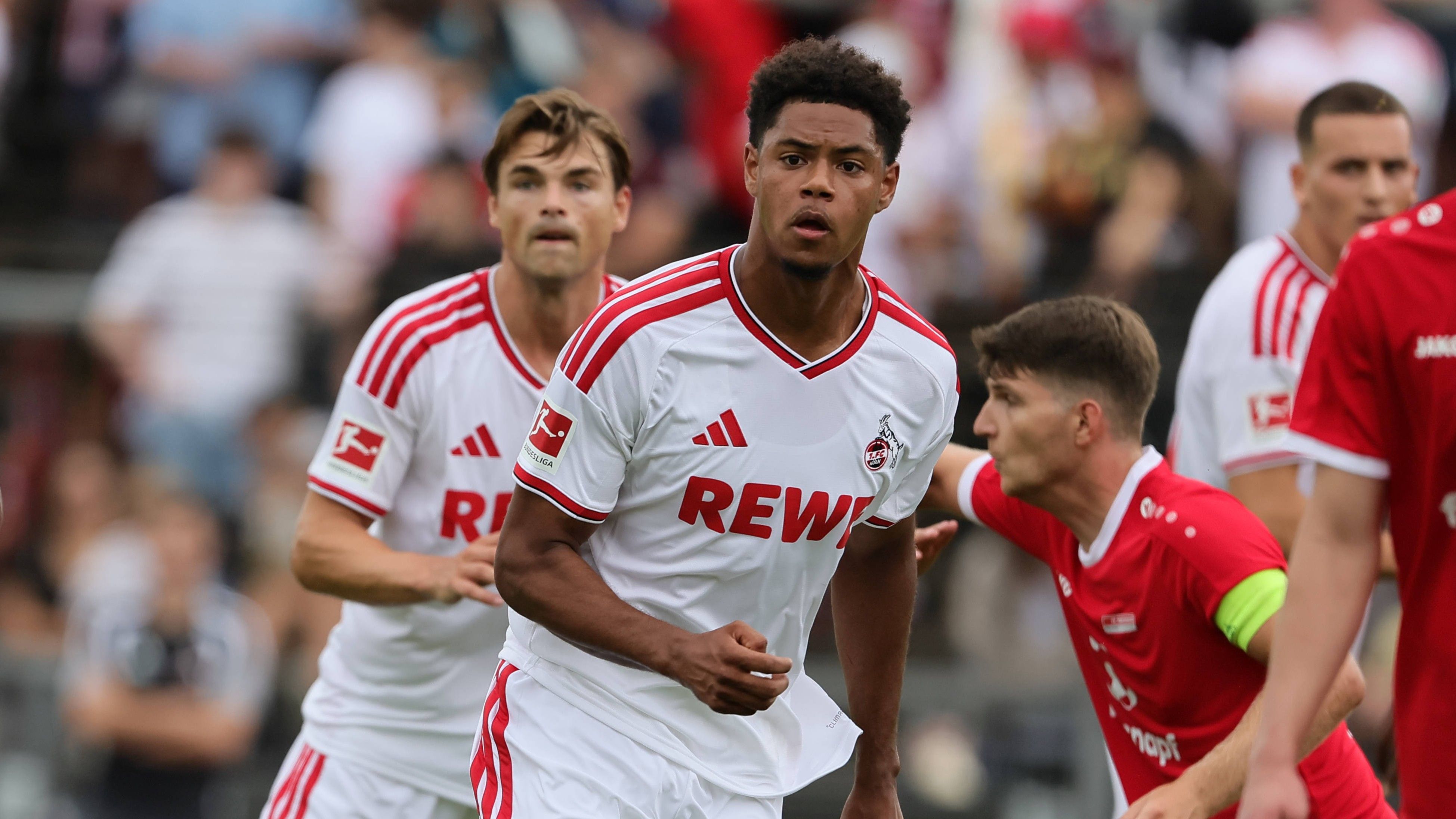 Für den 1. FC Köln im Testspiel auf dem Platz: Yannick Mausehund.