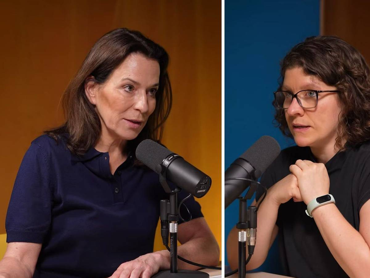 Anne Will (links) und Ann-Kathrin Büüsker sprechen im Podcast „Politik mit Anne Will“ über die zurückliegende Hitzewelle. (Bild: Will Media GmbH / Politik mit Anne Will (Screenshot))