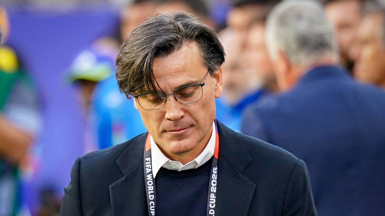 Vincenzo Montella mit gesenktem Blick.