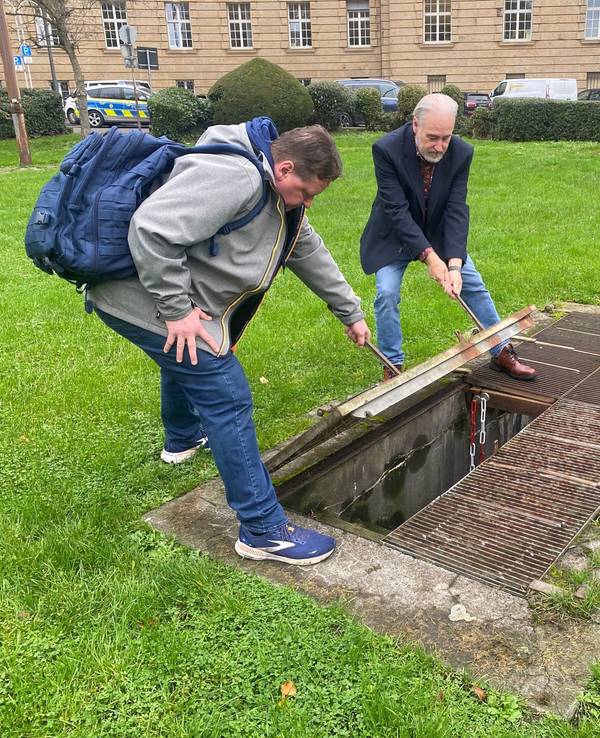 Robert Schwienbacher (hinten) und sein Kollege Marcus Massing