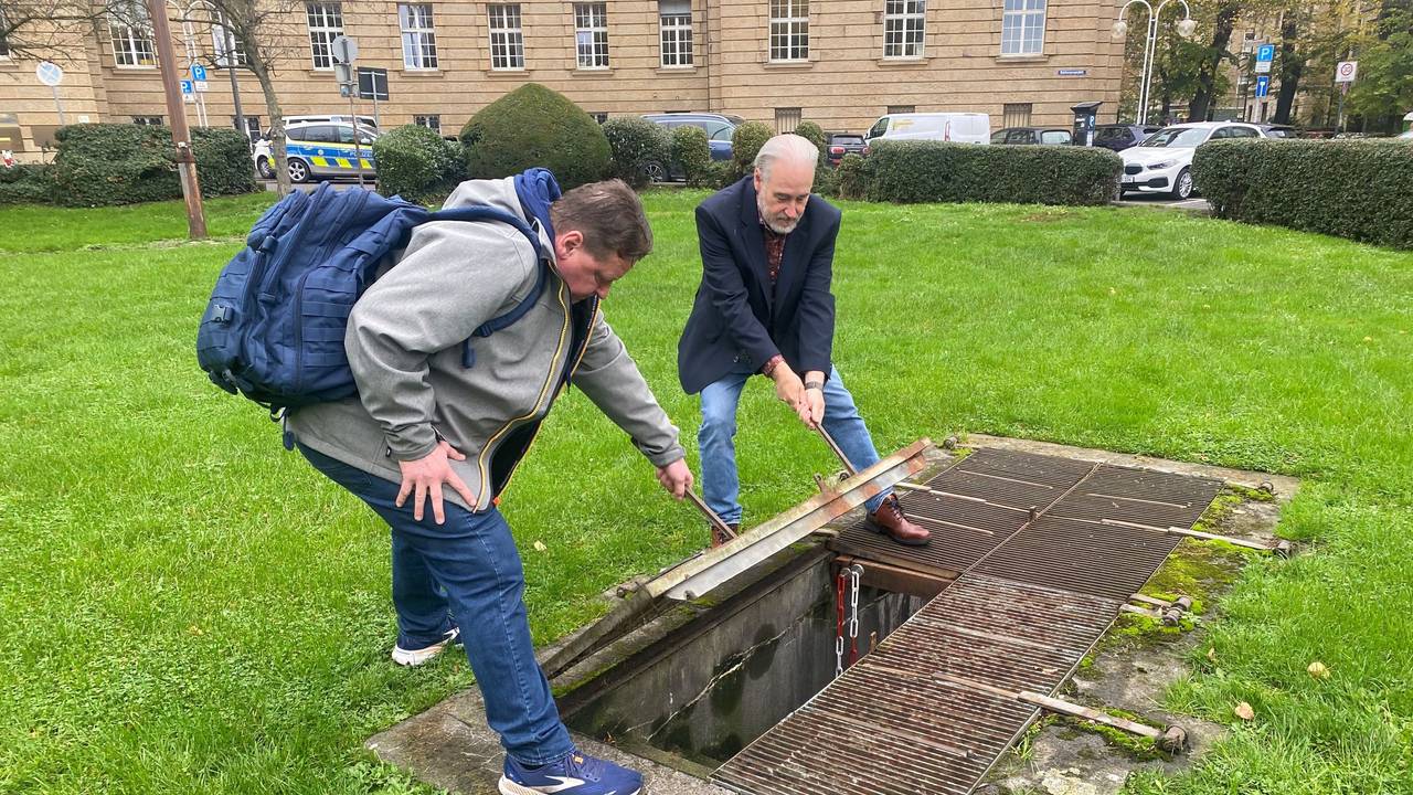Robert Schwienbacher (hinten) und sein Kollege Marcus Massing