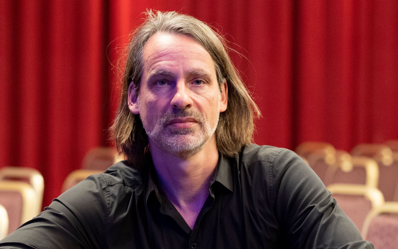Richard David Precht blickt mit Sorge auf die Gefahrenpotenziale von KI. (Bild: Getty Images / Andreas Rentz)