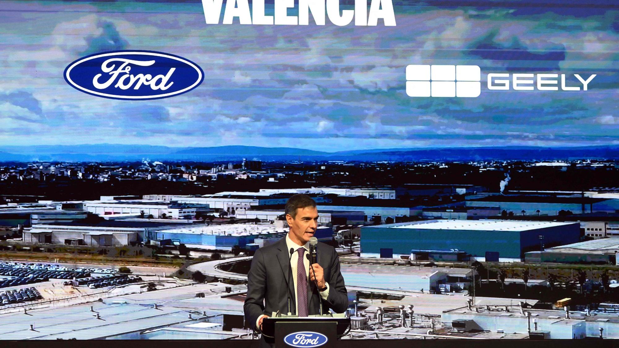 Der spanische Ministerpräsident Pedro Sánchez bei einer Pressekonferenz im Ford-Werk bei Valencia: Ford gab bekannt, dass er plant, in seinem angeschlagenen spanischen Werk ein Joint Venture mit dem chinesischen Konzern Geely zu gründen.