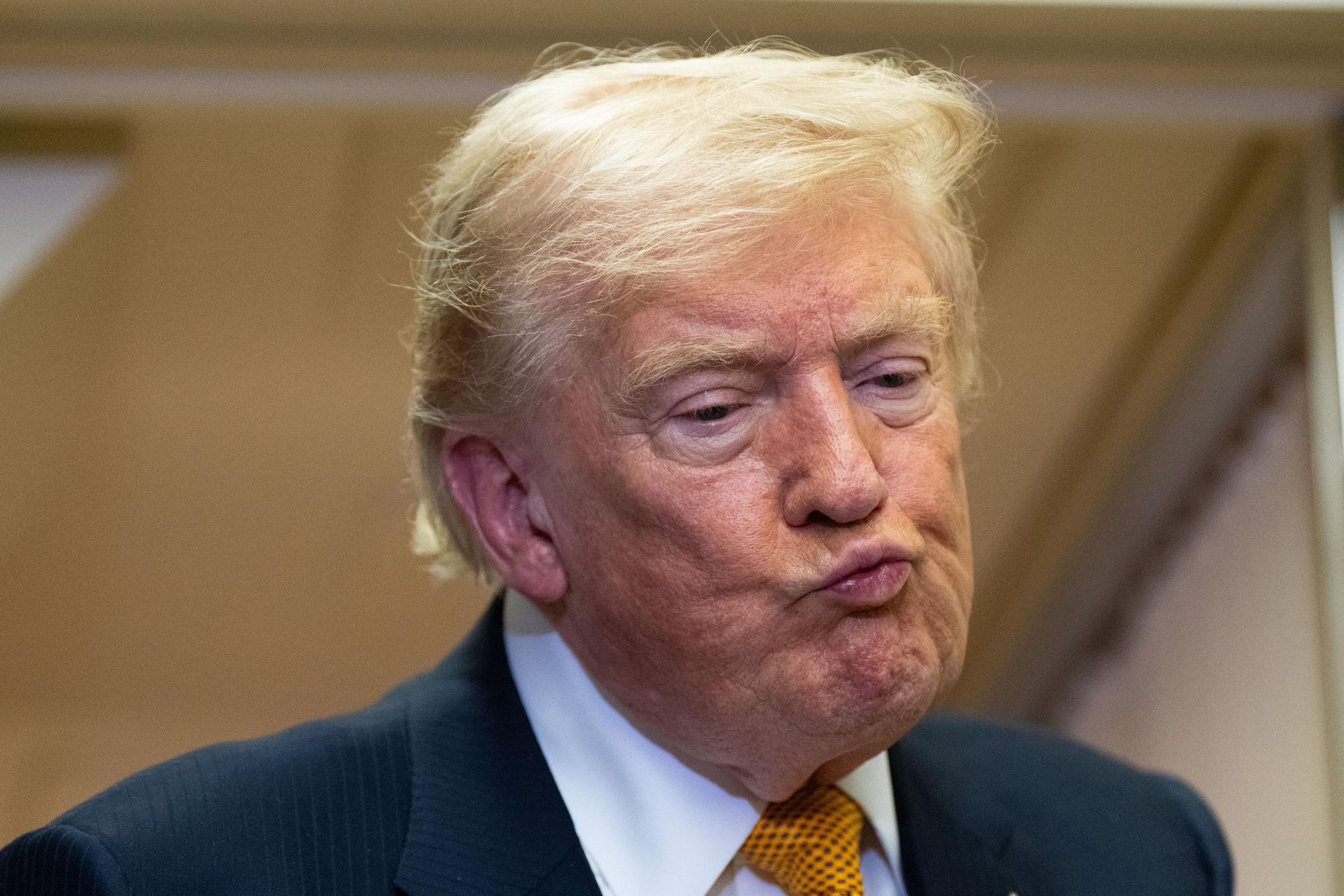Donald Trump schmollt und droht: Die EU-Kommission hat gegen den US-Konzern eine Strafe von 890 Millionen Euro (eine Mrd. US-Dollar) wegen unfairer Geschäftspraktiken verhängt. (Archivbild)