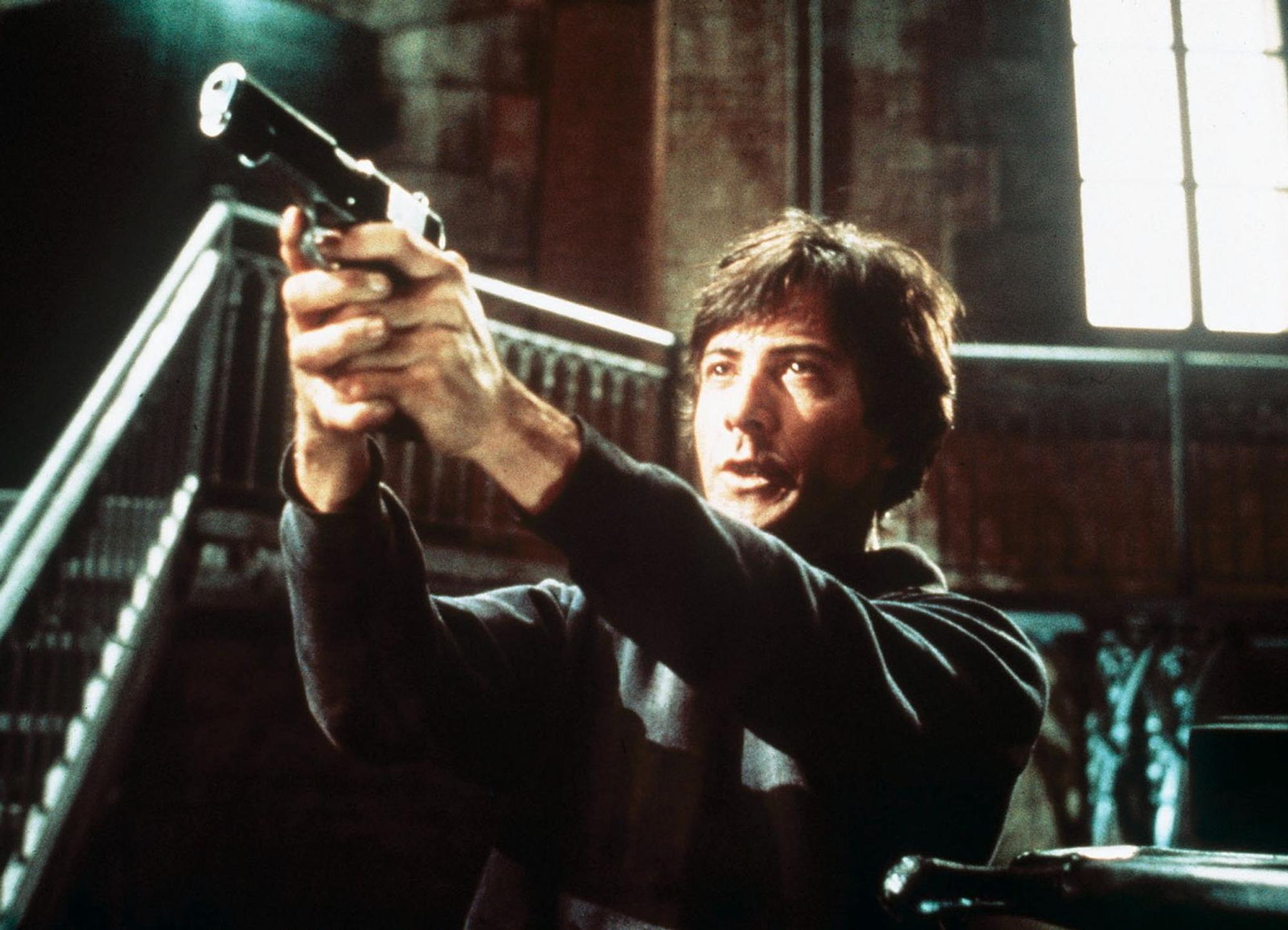 Geschichts-Student Babe Levy (Dustin Hoffman) bekommt es mit einem brutalen ehemaligen KZ-Arzt zu tun. (Bild: ZDF/SRF/Paramount Pictures)