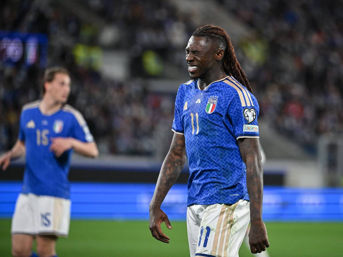 Moise Kean verzieht das Gesicht.