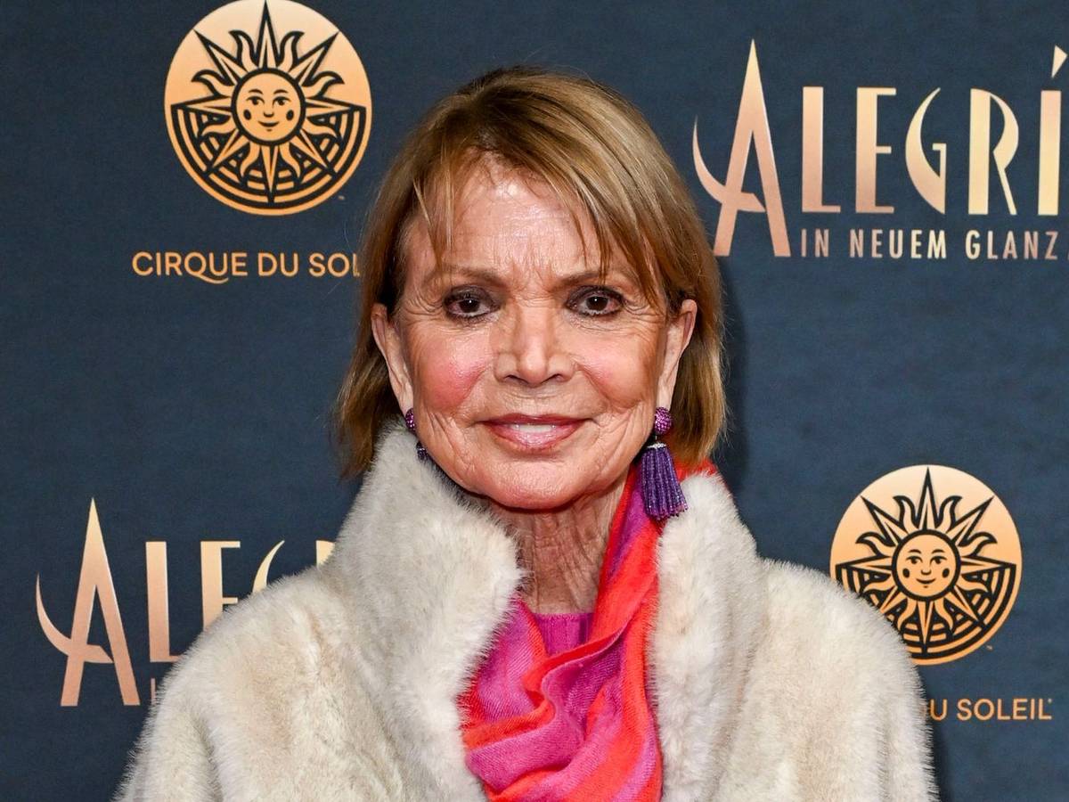 Uschi Glas trauert um ihren verstorbenen Weggefährten Werner Enke. (Bild: Getty Images / Hannes Magerstaedt)