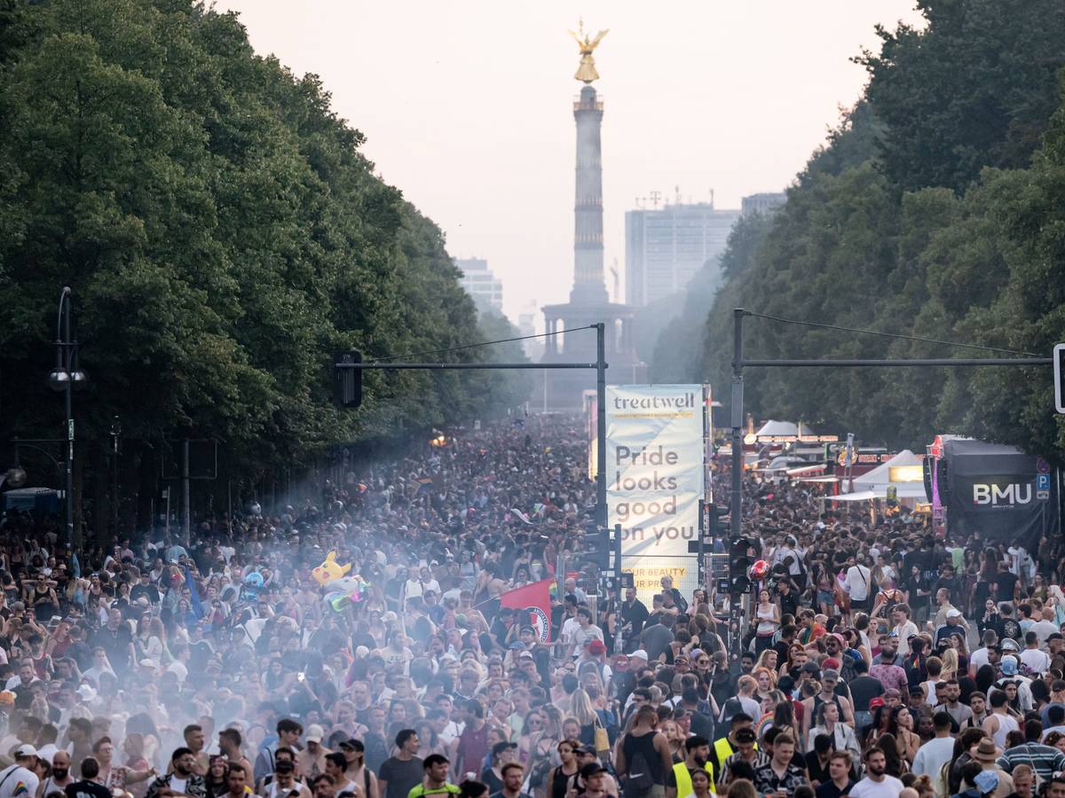 Der Christopher Street Day (CSD) in Berlin wurde abgebrochen.