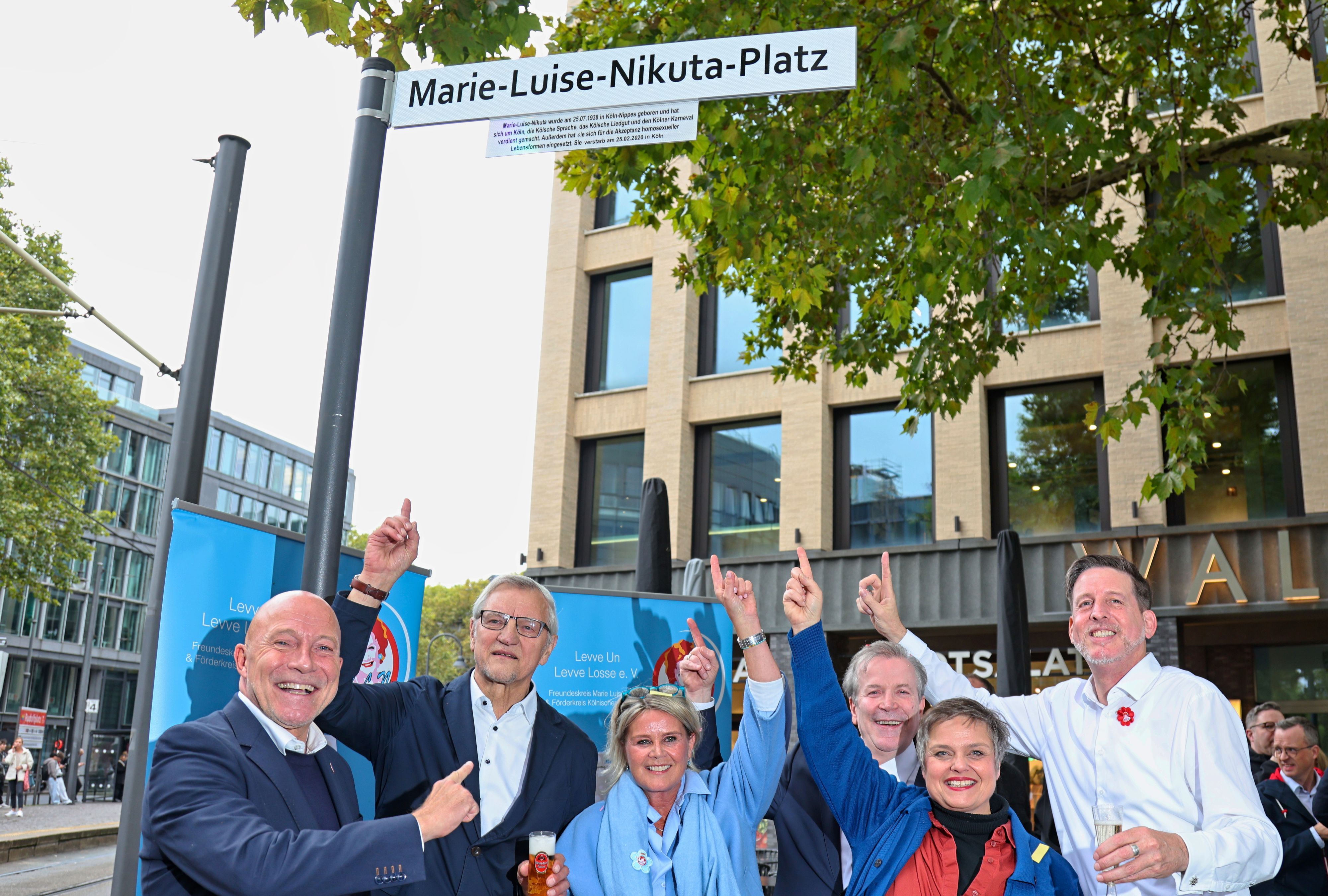 Einweihung des Marie-Luise-Nikuta-Platzes.