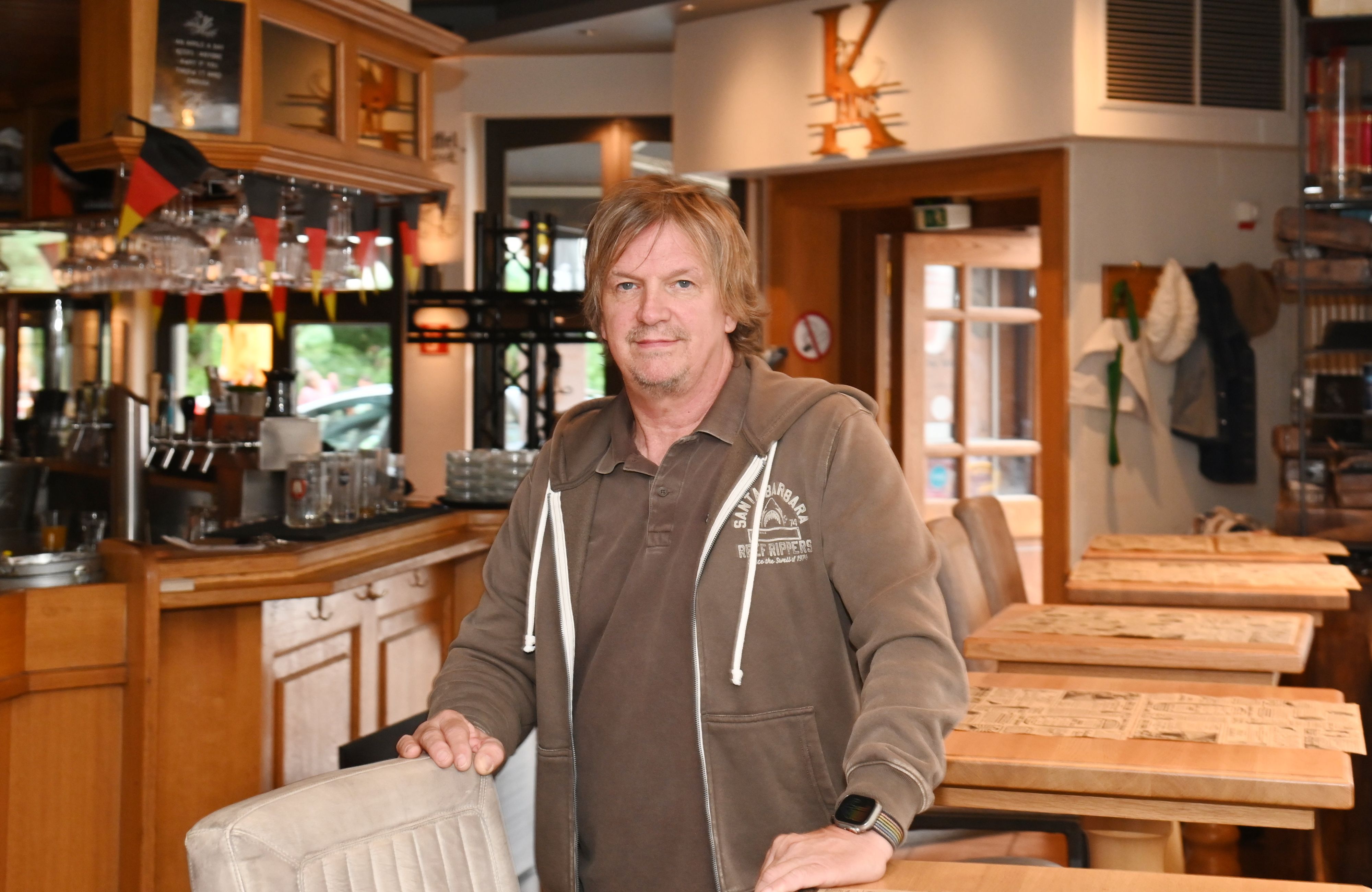 Auch Christian Becker, Betreiber des Restaurants „Tante Kurt“ am Brüsseler Platz ist unzufrieden.
