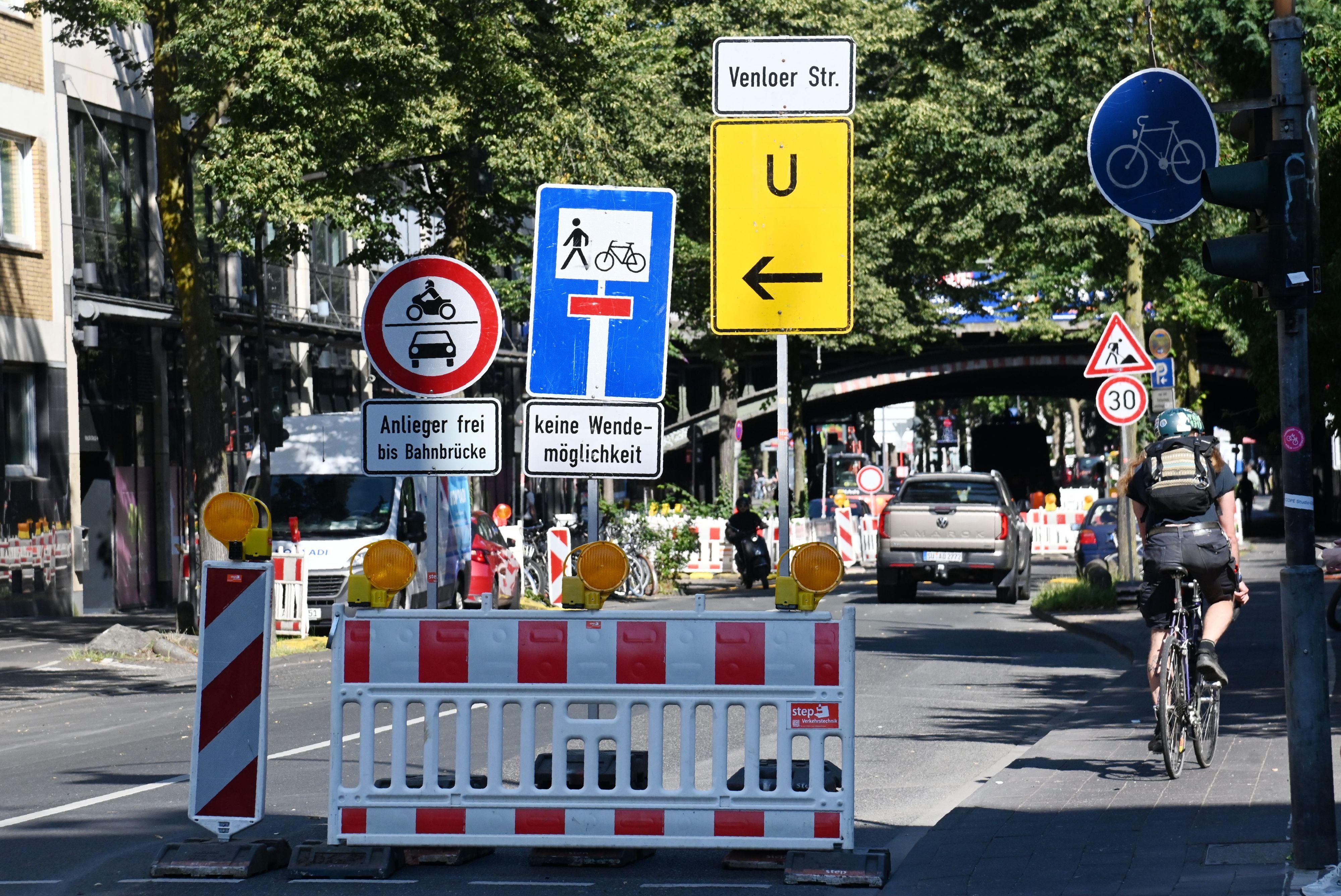 Im Bereich des Hans-Böckler-Platzes kommt es langfristig zu Verkehrsbehinderungen (Archivfoto).