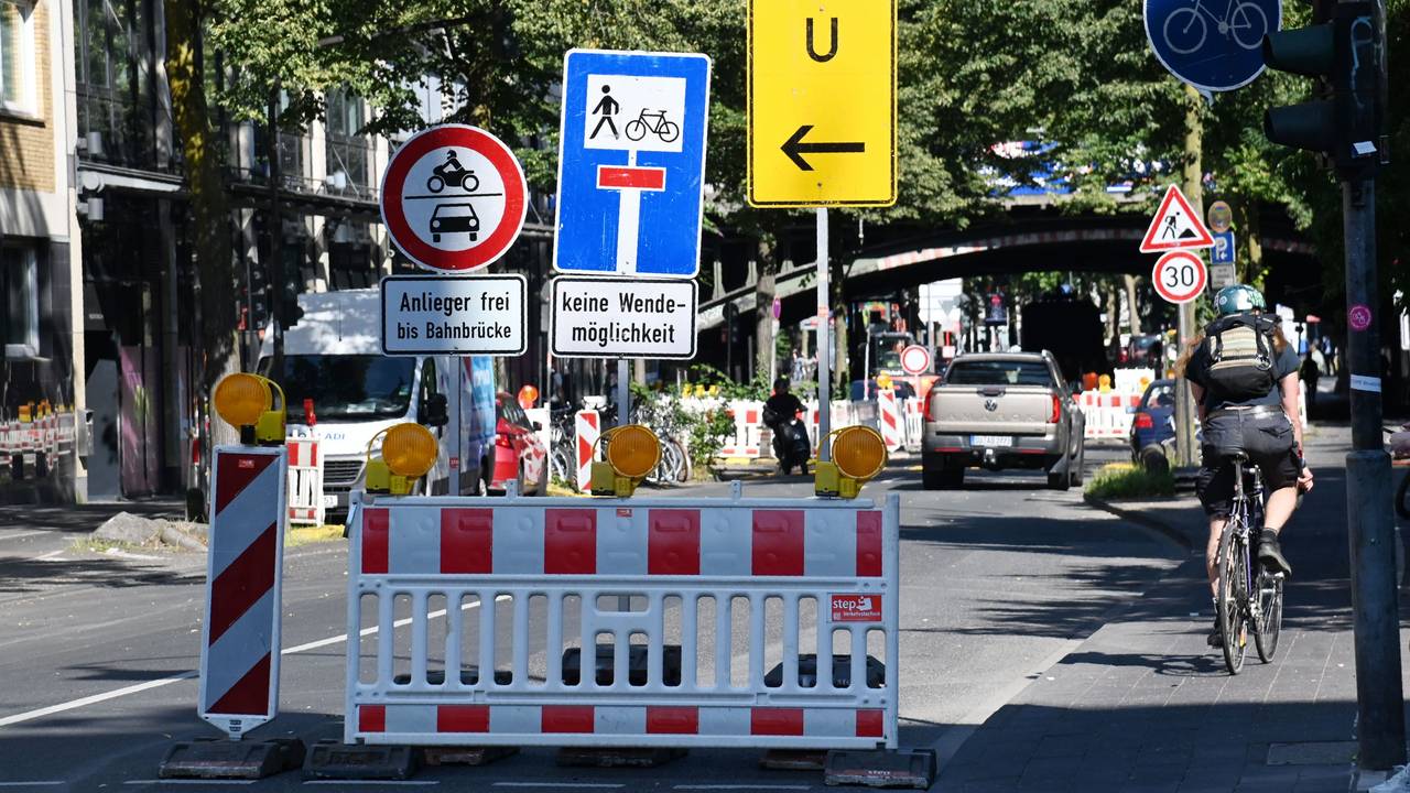 Im Bereich des Hans-Böckler-Platzes kommt es langfristig zu Verkehrsbehinderungen (Archivfoto).