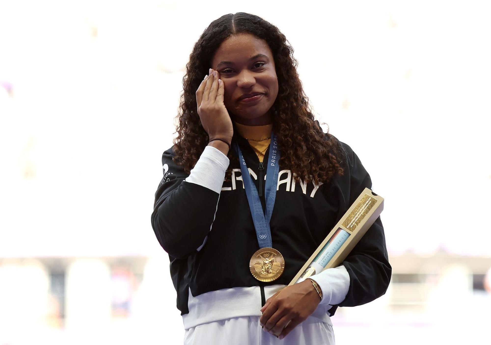 „Mir kommen irgendwie immer Tränen, wenn ich an diesen Tag denke“, erinnert sich Yemisi Mabry an ihren Gold-Moment in Paris 2024. (Bild: 2024 Getty Images/Cameron Spencer)