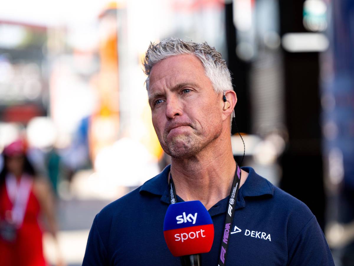 Ralf Schumacher mit Sky-Mikro.