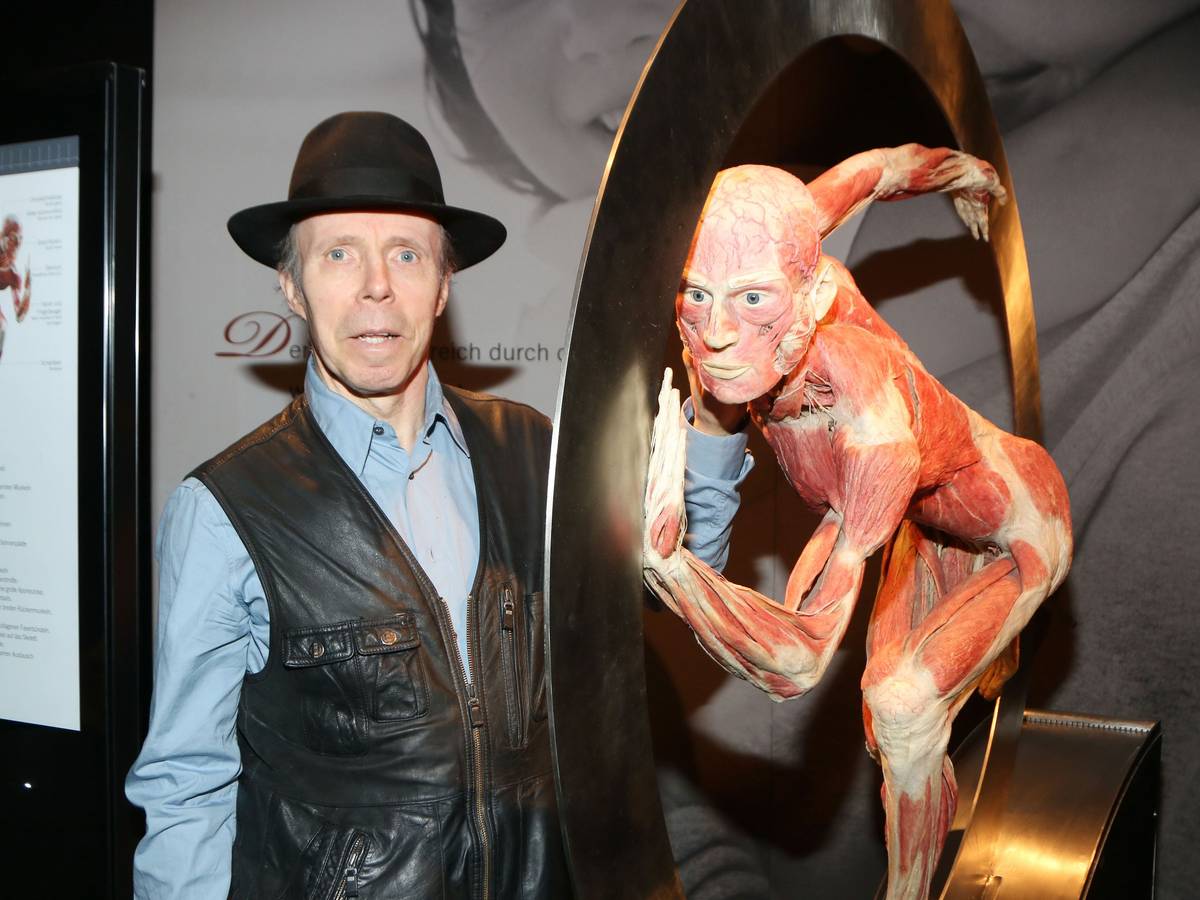 Plastinator Dr. Gunther von Hagens im Jahr 2014 in einer seiner Körperwelten-Ausstellung.