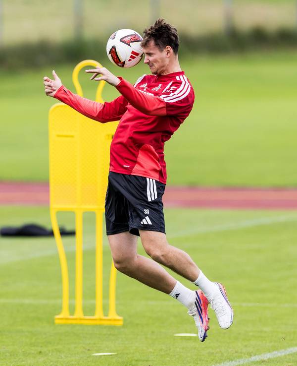 Rav van den Berg geht beim 1. FC Köln in die zweite Saison.