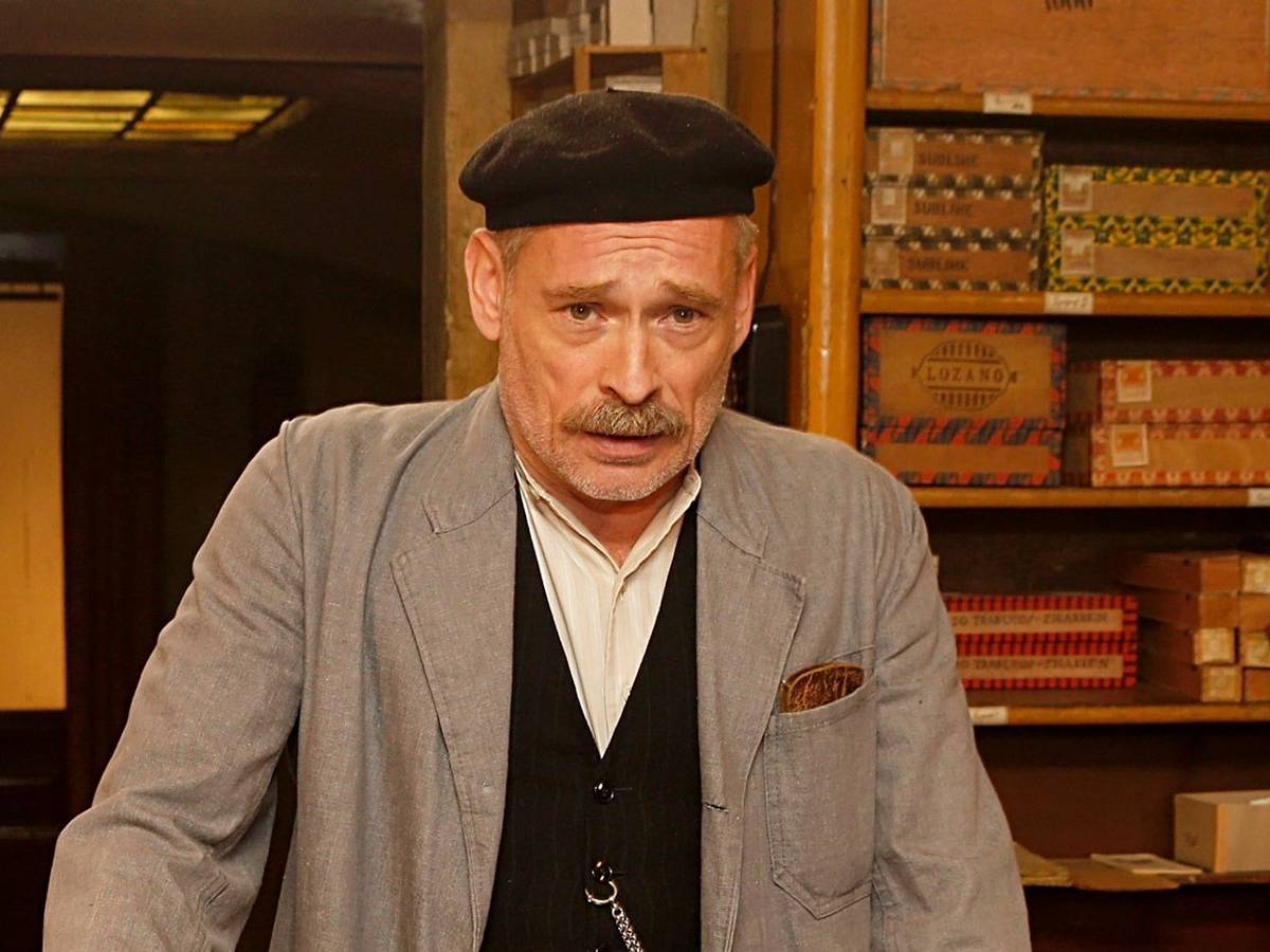 Der Schauspieler Johannes Krisch - hier am Set des Films „Der Trafikant“ 2017 - ist im Alter von 59 Jahren gestorben. (Bild: 2017 Getty Images/Dominik Bindl)