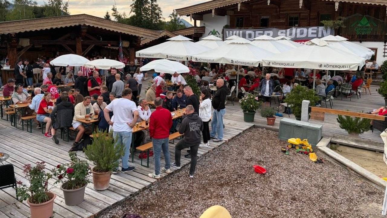 Rund 400 FC-Fans bei der Party vom Wilden Süden.