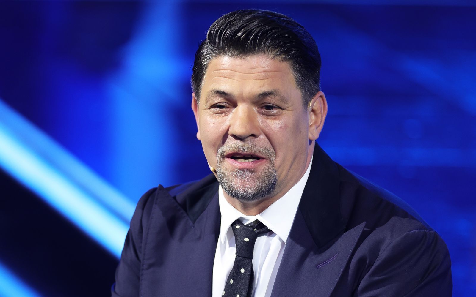 Tim Mälzer erzählt im Podcast, welches Gericht er „wirklich widerlich“ findet. (Bild: 2023 Getty Images/Andreas Rentz)