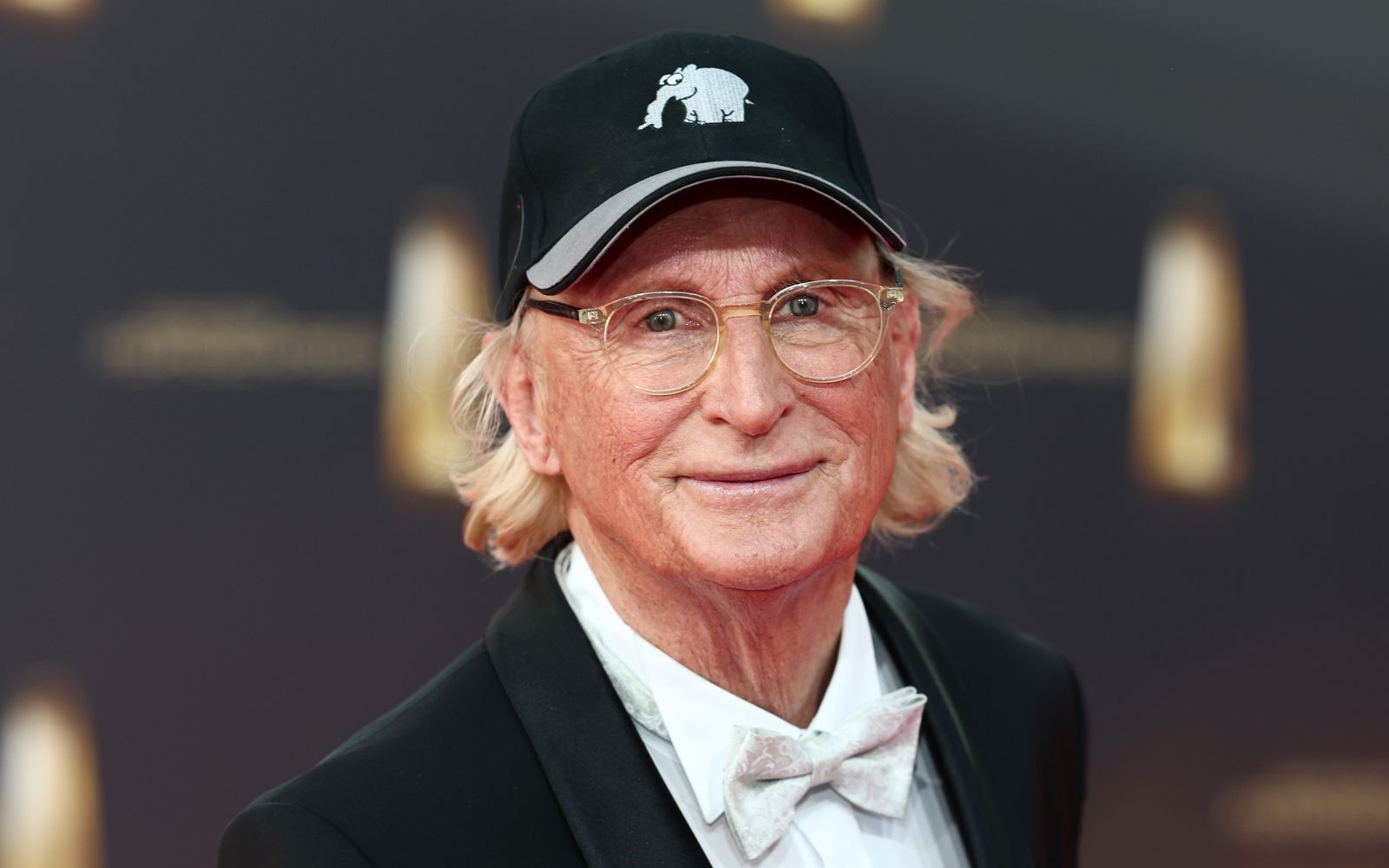 Komiker Otto Waalkes (Bild) trauert um seinen Freund und Förderer Hans Otto Mertens.  (Bild: 2025 Getty Images/Joshua Sammer)