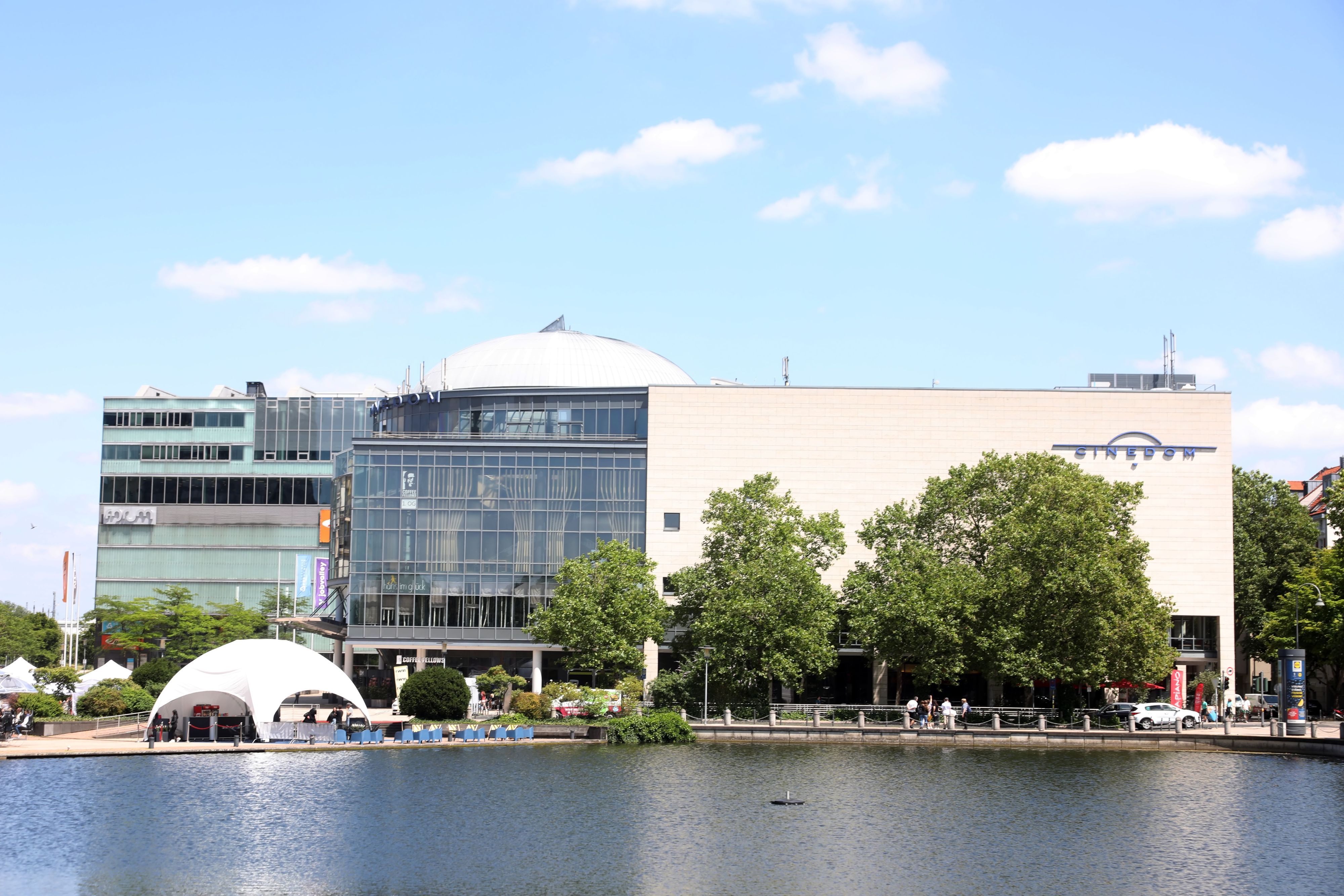 Das Cinedom am Mediapark in Köln