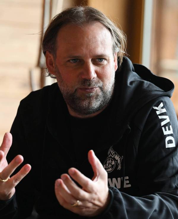 Kaderplaner Tim Steidten (1. FC Köln) bei einer Medienrunde in Kitzbühel.