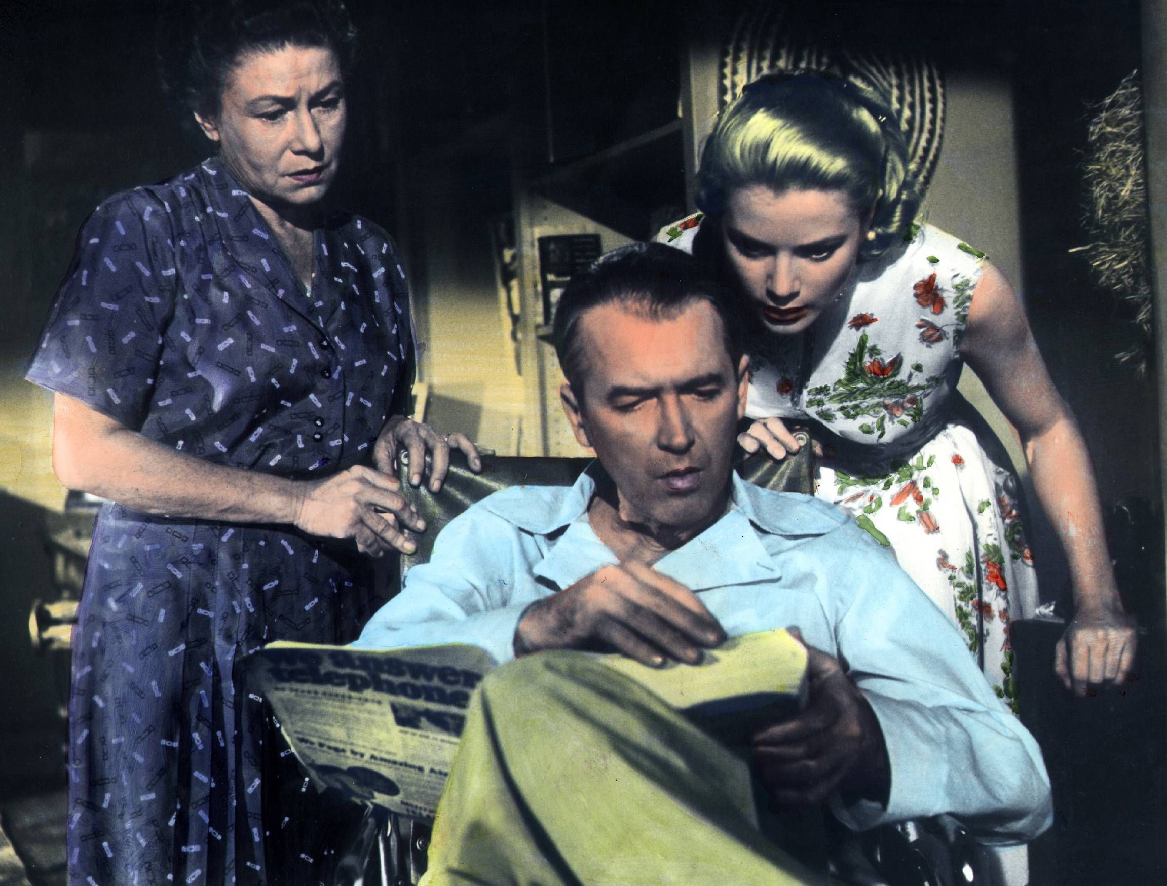 Thelma Ritter, James Stewart und Grace Kelly in „Das Fenster zum Hof“.