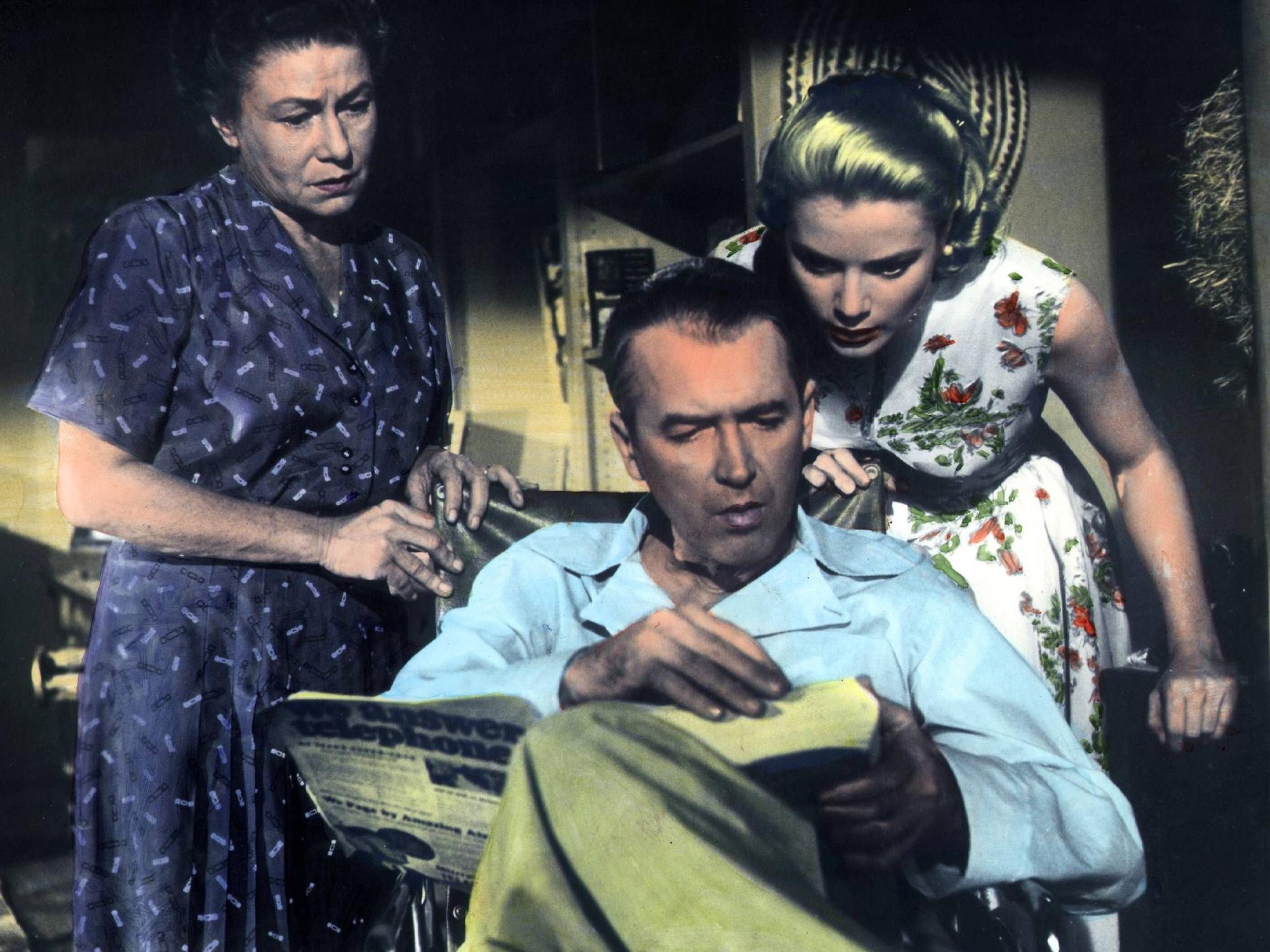 Thelma Ritter, James Stewart und Grace Kelly in „Das Fenster zum Hof“.