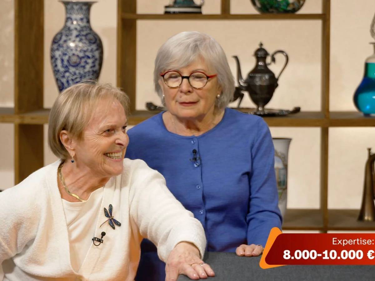 Mit ihrem Wunsch von 4.500 Euro lag Verkäuferin Hiltrud (links) deutlich unter der Einschätzung der Expertin. (Bild: ZDF)