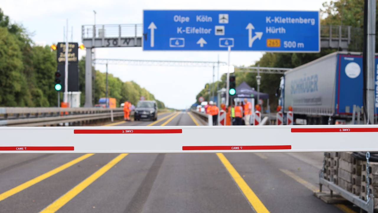 Die neu errichtete Lkw-Schrankenanlage auf der A4 in Höhe der Anschlussstelle Eifeltor ist freigegeben.