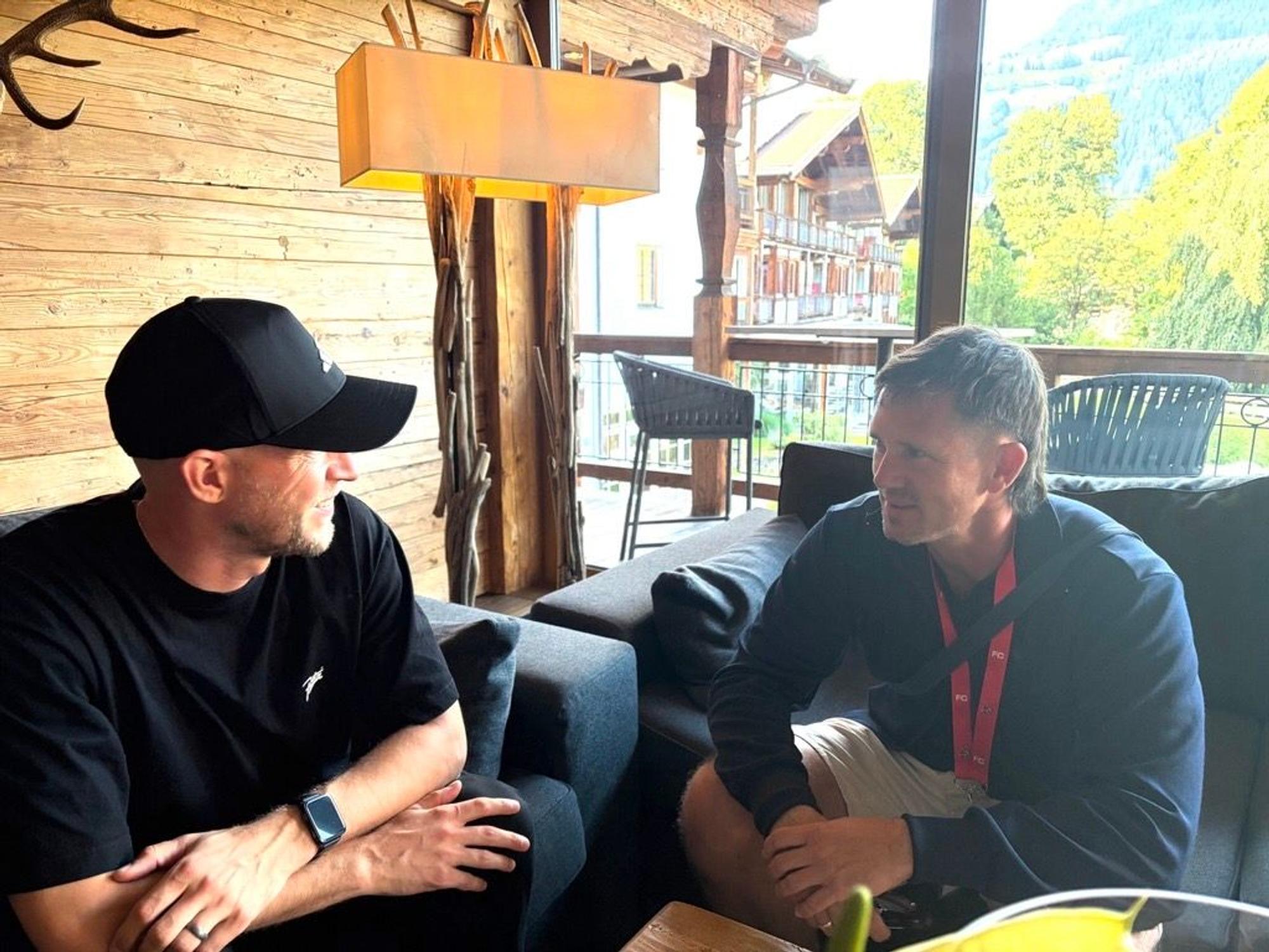 FC-Trainer René Wagner beim EXPRESS.de-Interview mit Uwe Bödeker.