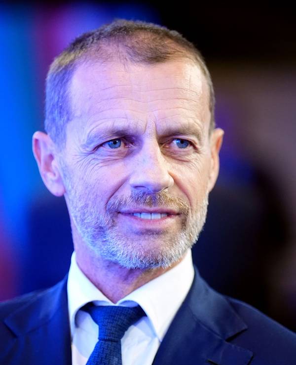 Uefa-Präsident bei der Eröffnung der Uefa Euro 2028 im Below The Lights.
