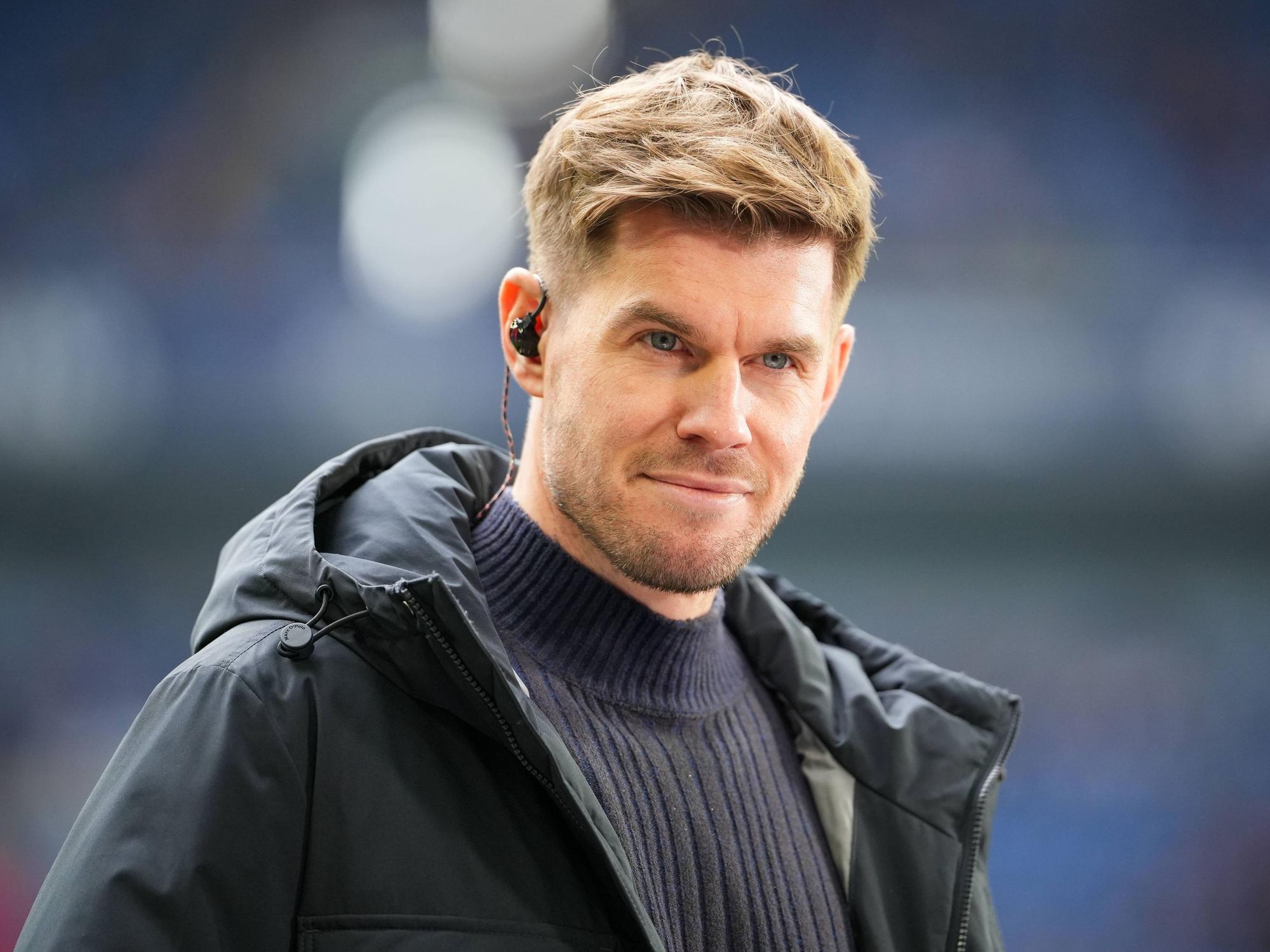 Simon Terodde als Experte im Stadion.