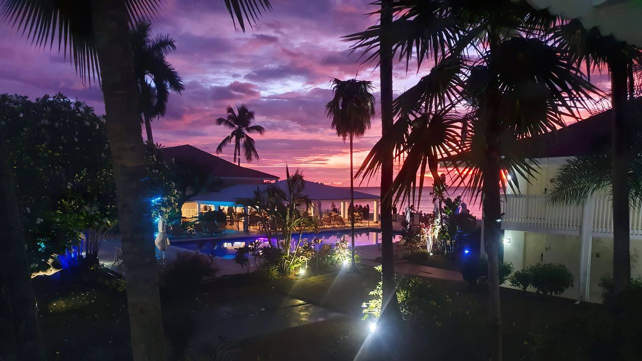 Beeindruckender Blick auf ein Ferienresort auf der Karibikinsel Grenada.