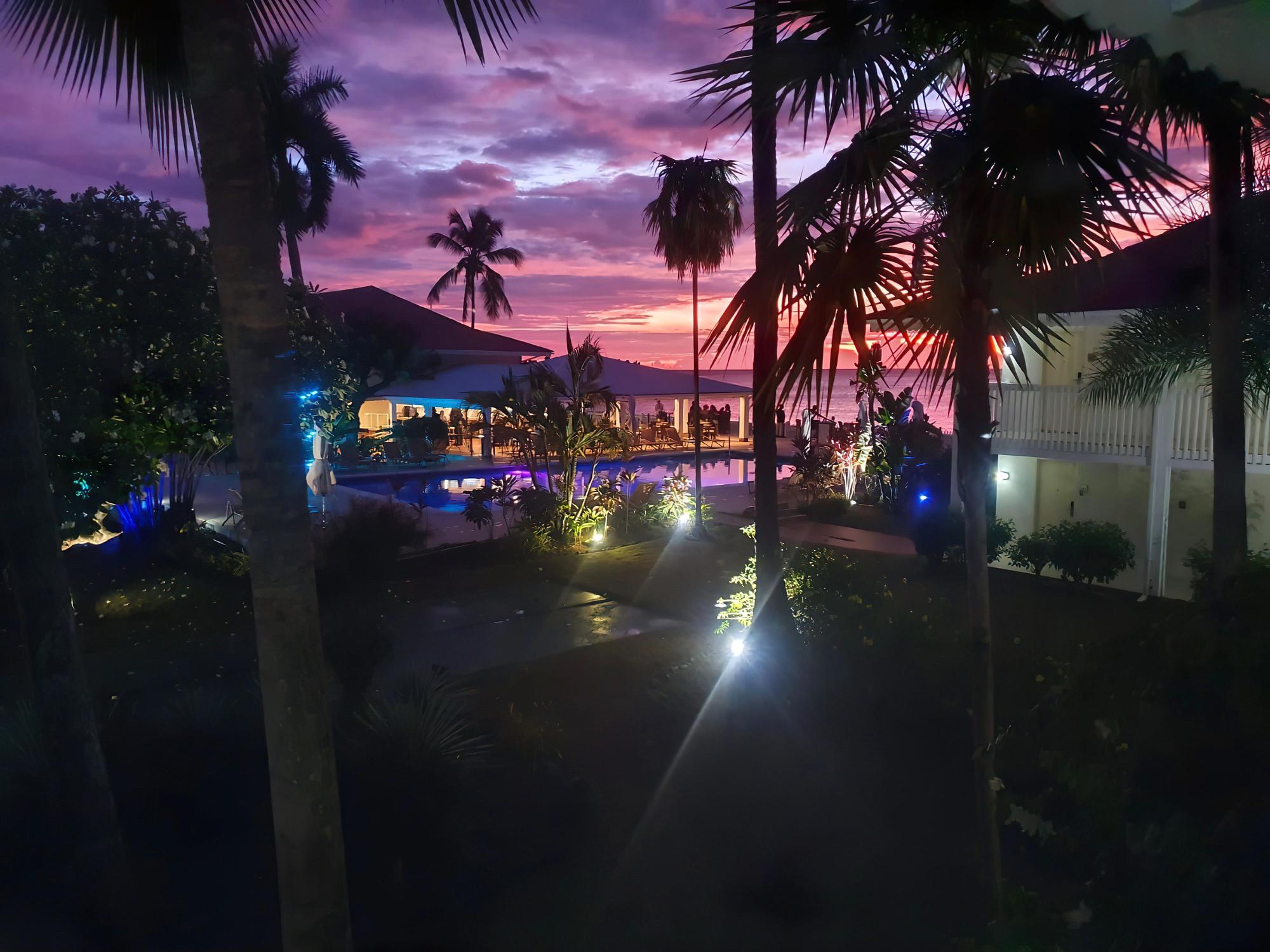 Beeindruckender Blick auf ein Ferienresort auf der Karibikinsel Grenada.