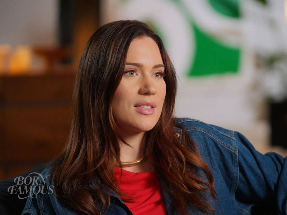 Das Alter ihres Gegenübers spiele bei der Partnerwahl keine Rolle, erklärte Gloria-Sophie Burkandt in der ProSieben-Reihe „Born Famous“. (Bild: Joyn)