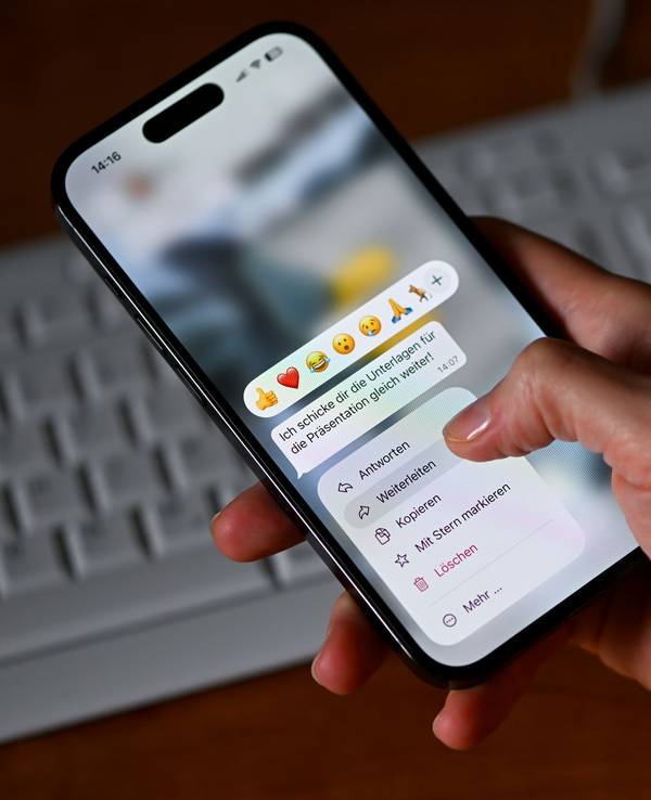 Weiterleitung privater Chat-Nachrichten an Dritte