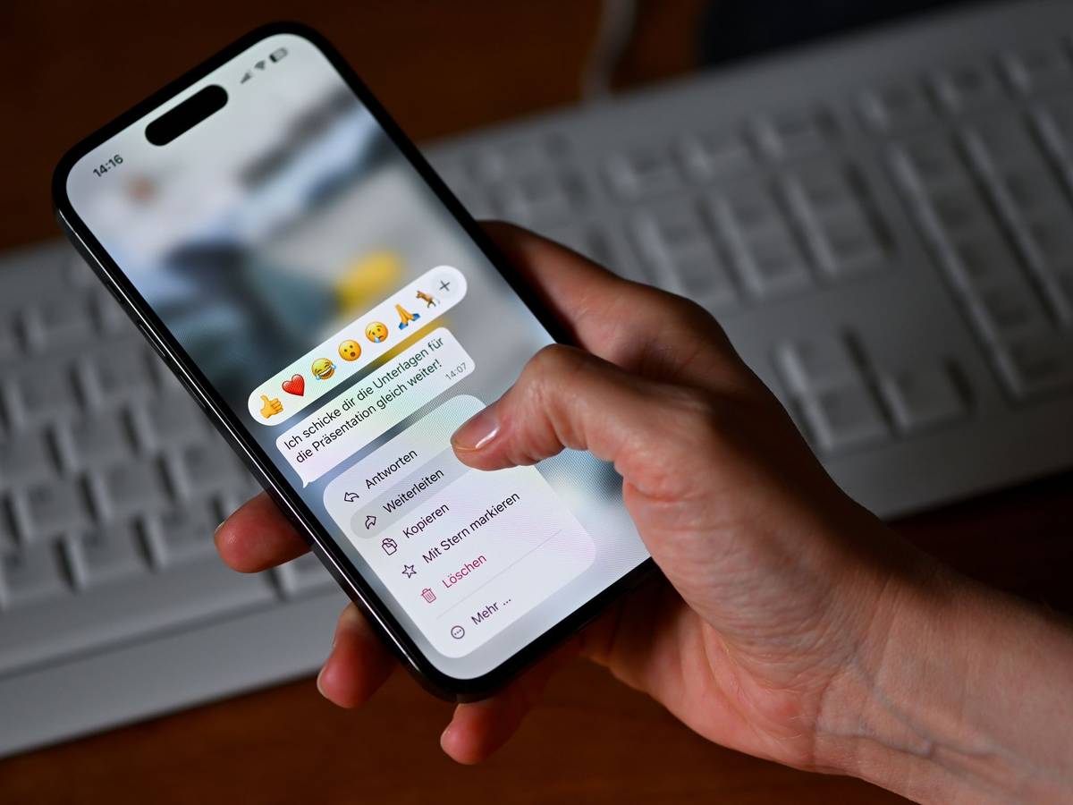 Weiterleitung privater Chat-Nachrichten an Dritte