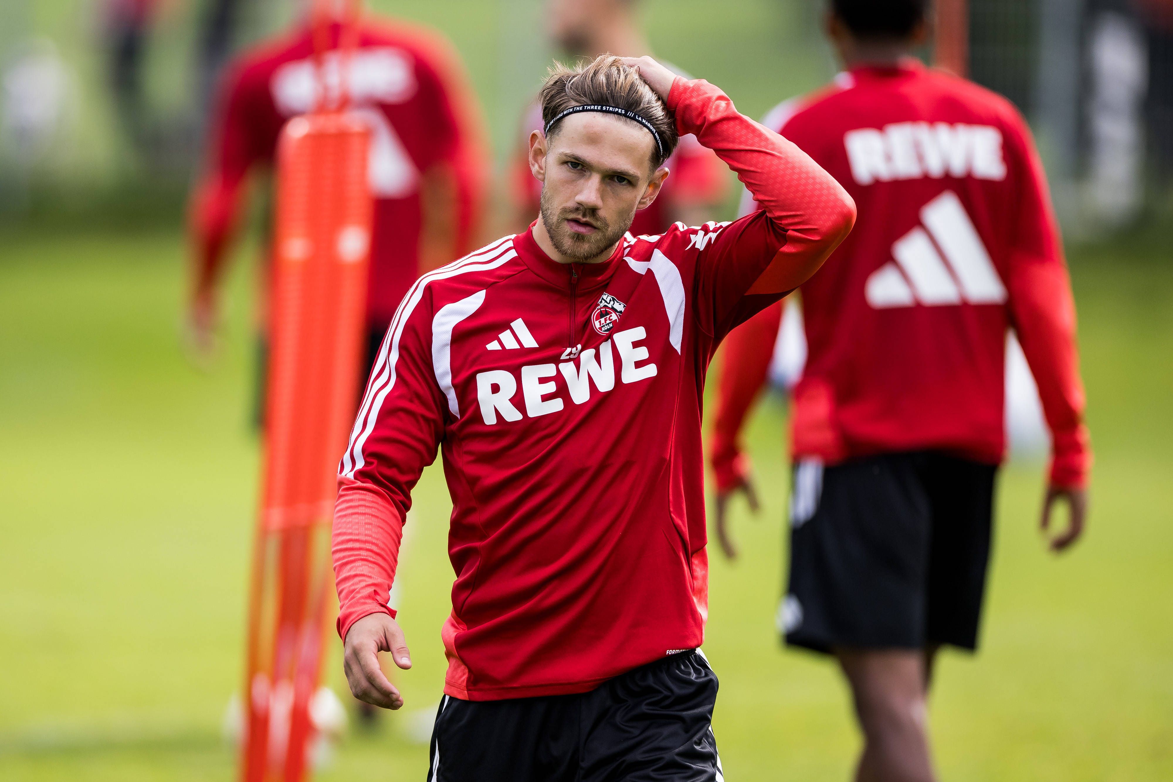 Jan Thielmann trainiert im Trainingslager.