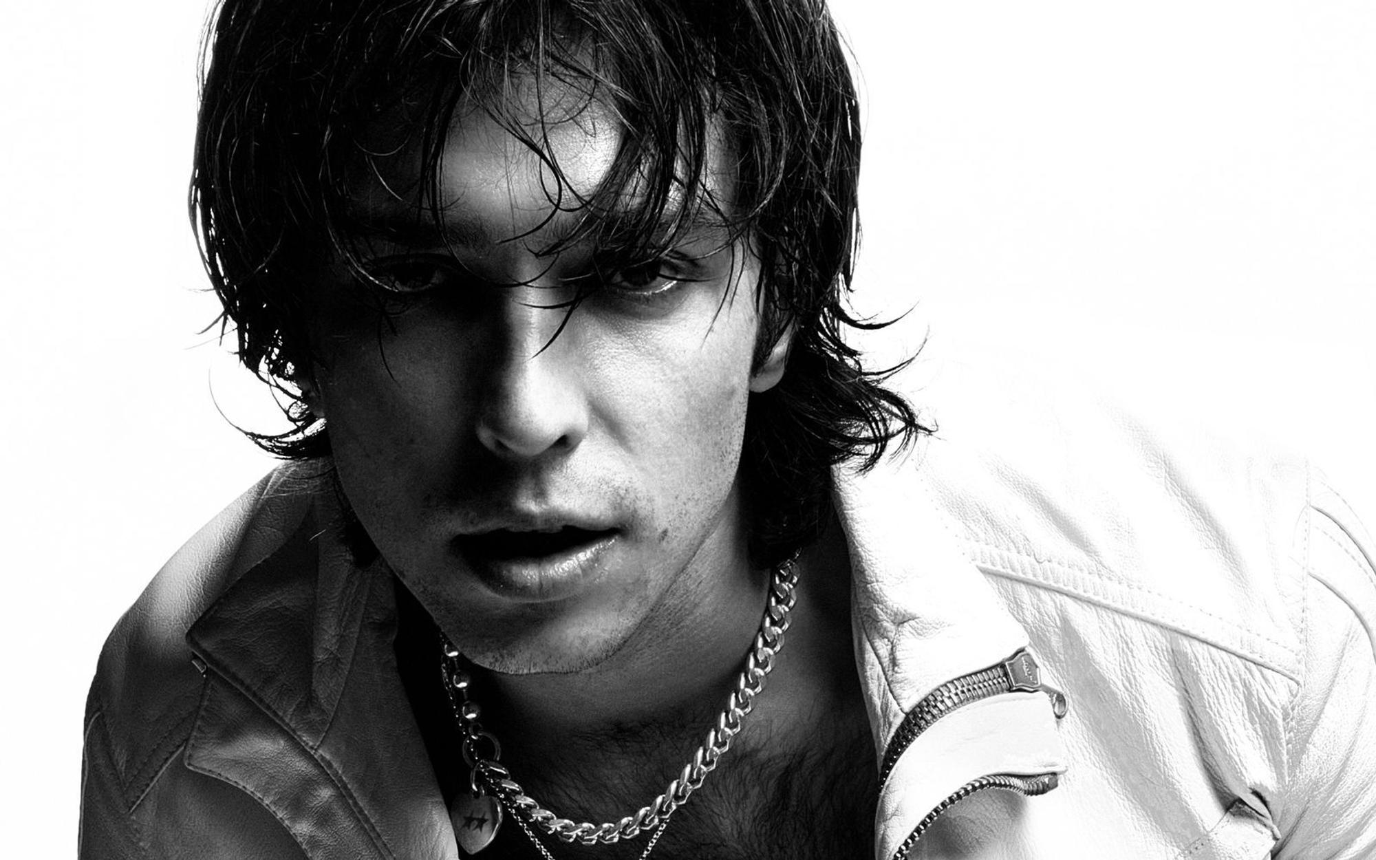 Bibiza aus Wien gibt auf seinem neuen Album den „RocknRollStar“. (Bild: Tereza Mundilova)