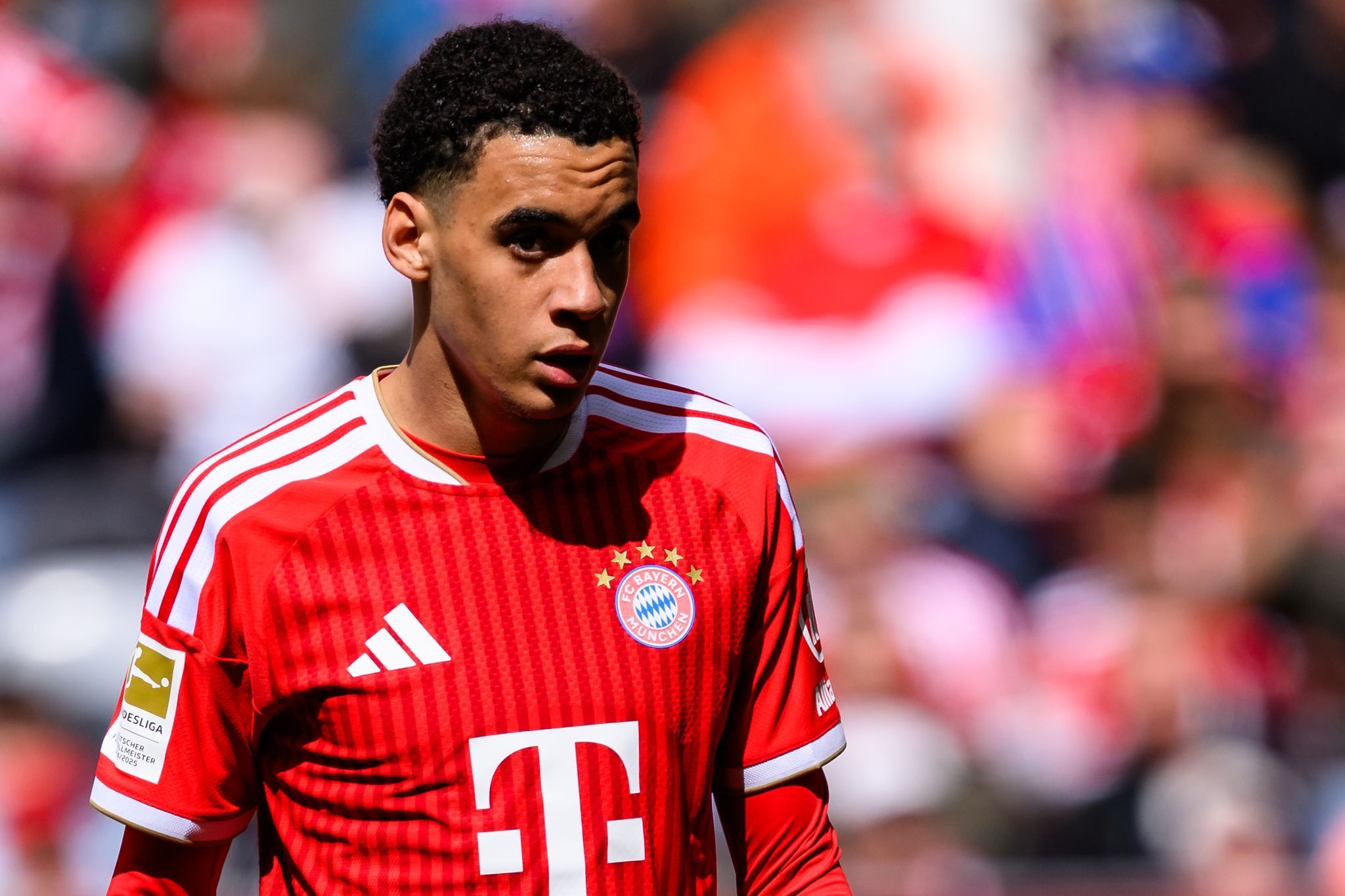 Jamal Musiala im Trikot des FC Bayern.