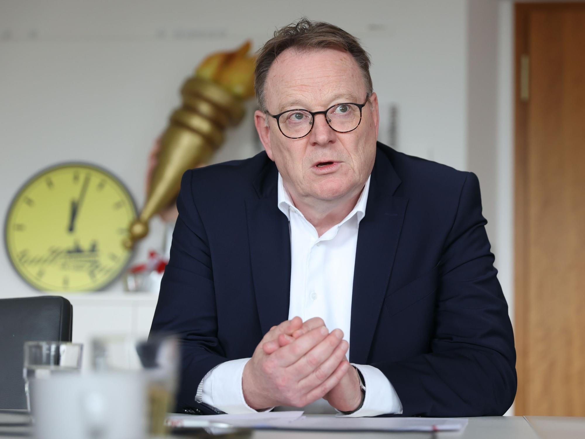 Oberbürgermeister Torsten Burmester im Historischen Rathaus.