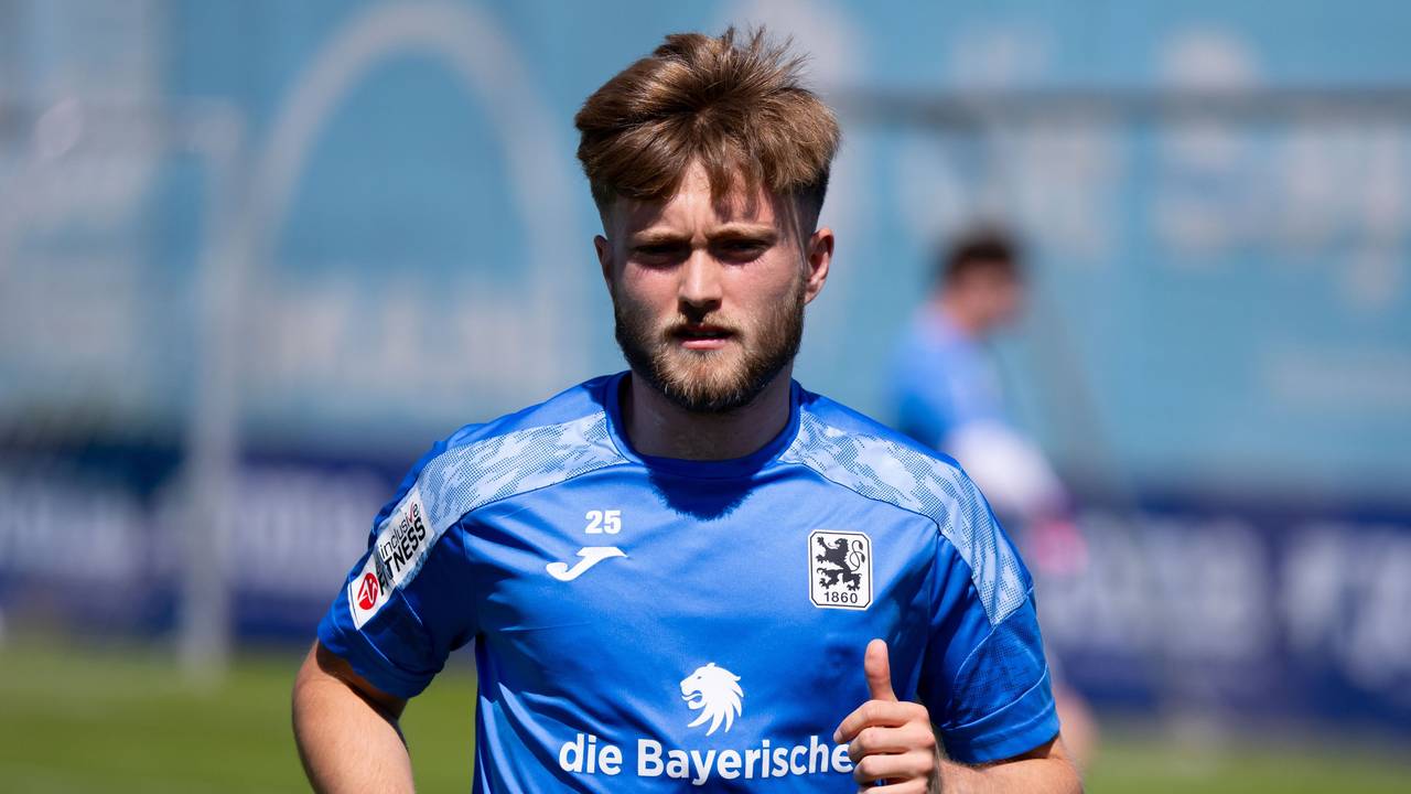 Mathew Collins beim Training in Aktion.
