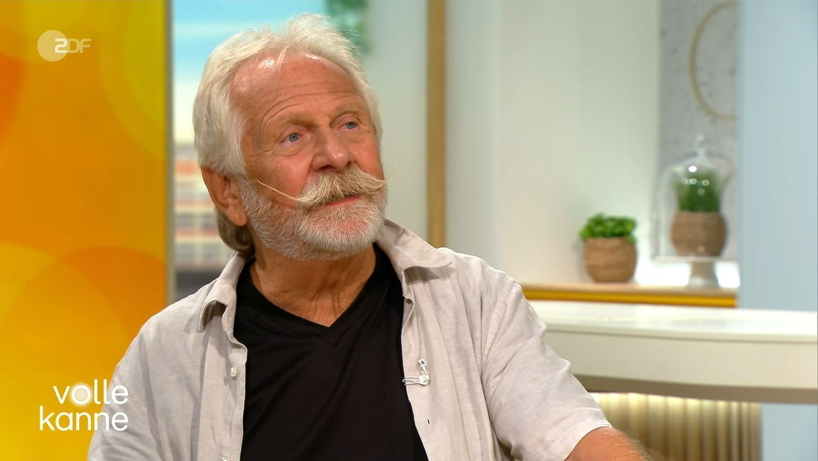 Henning Krautmacher hat im ZDF-Magazin „Volle Kanne“ über die inzwischen überstandene Krebserkrankung seiner Frau gesprochen. (Bild: ZDF)