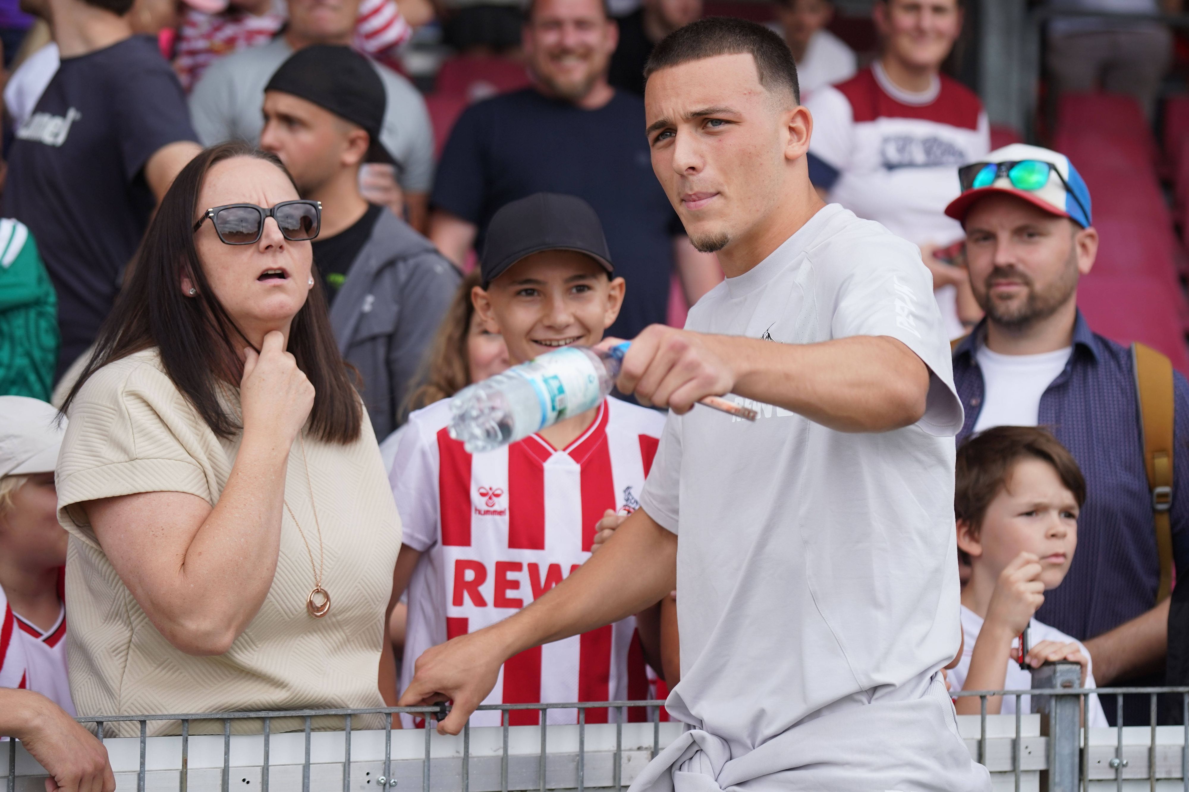 Sabrina und Sohn Said El Mala am 18. Juli 2026 im Südstadion.