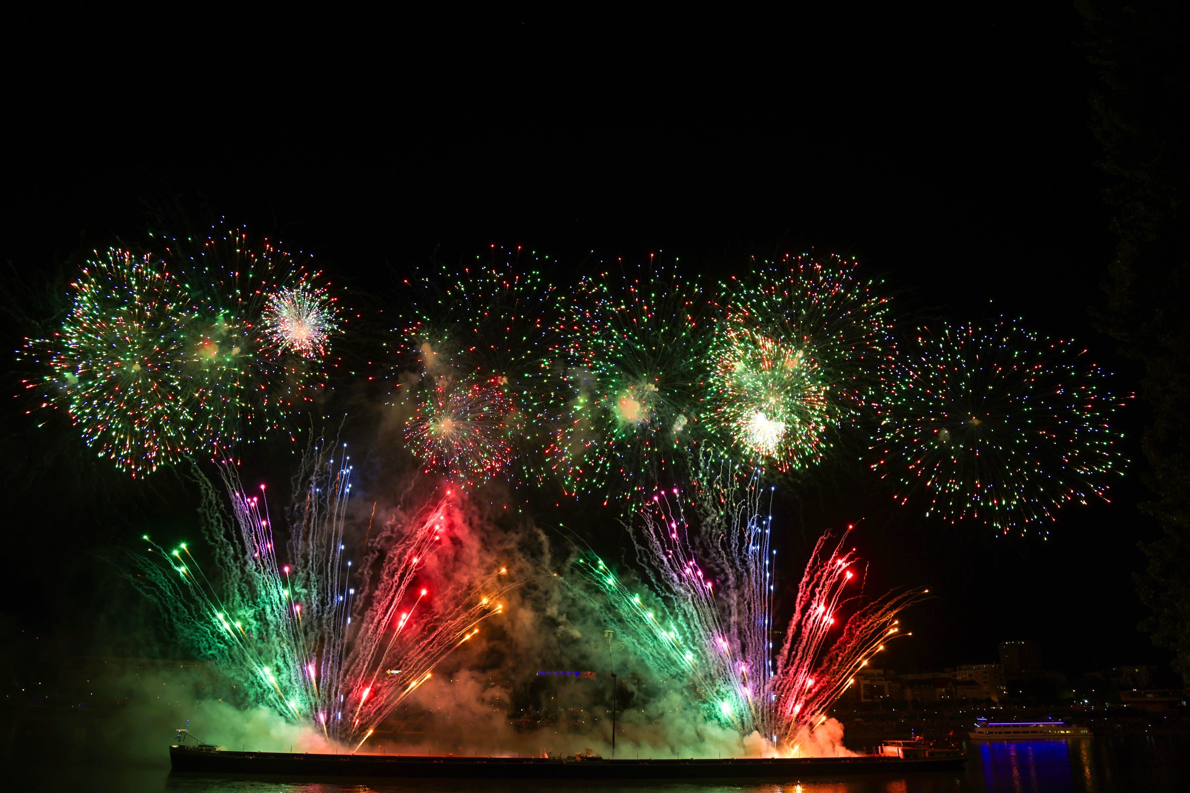 Feuerwerk bei den Kölner Lichtern.