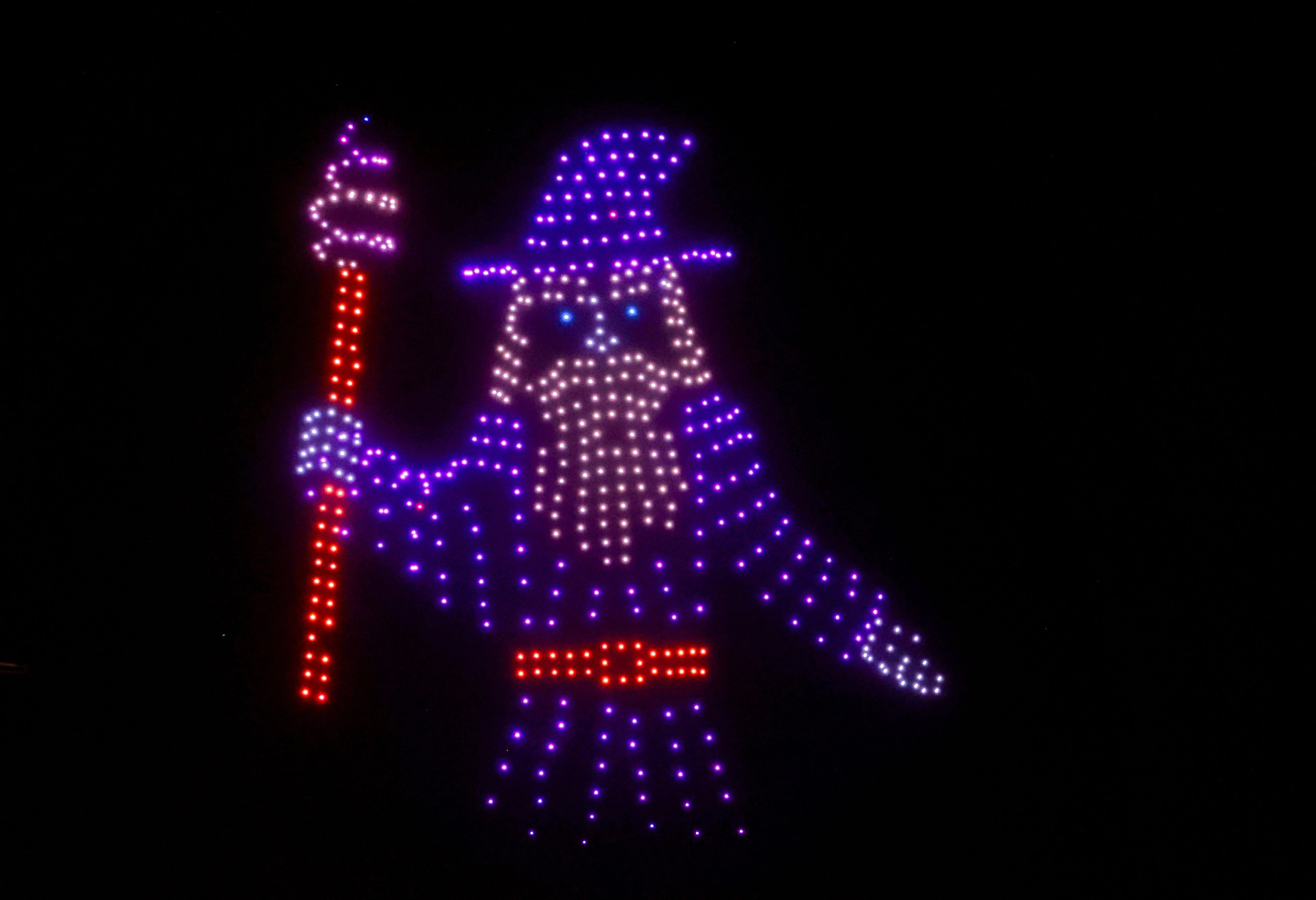 Ein Motiv der Drohnenshow bei den Kölner Lichtern.