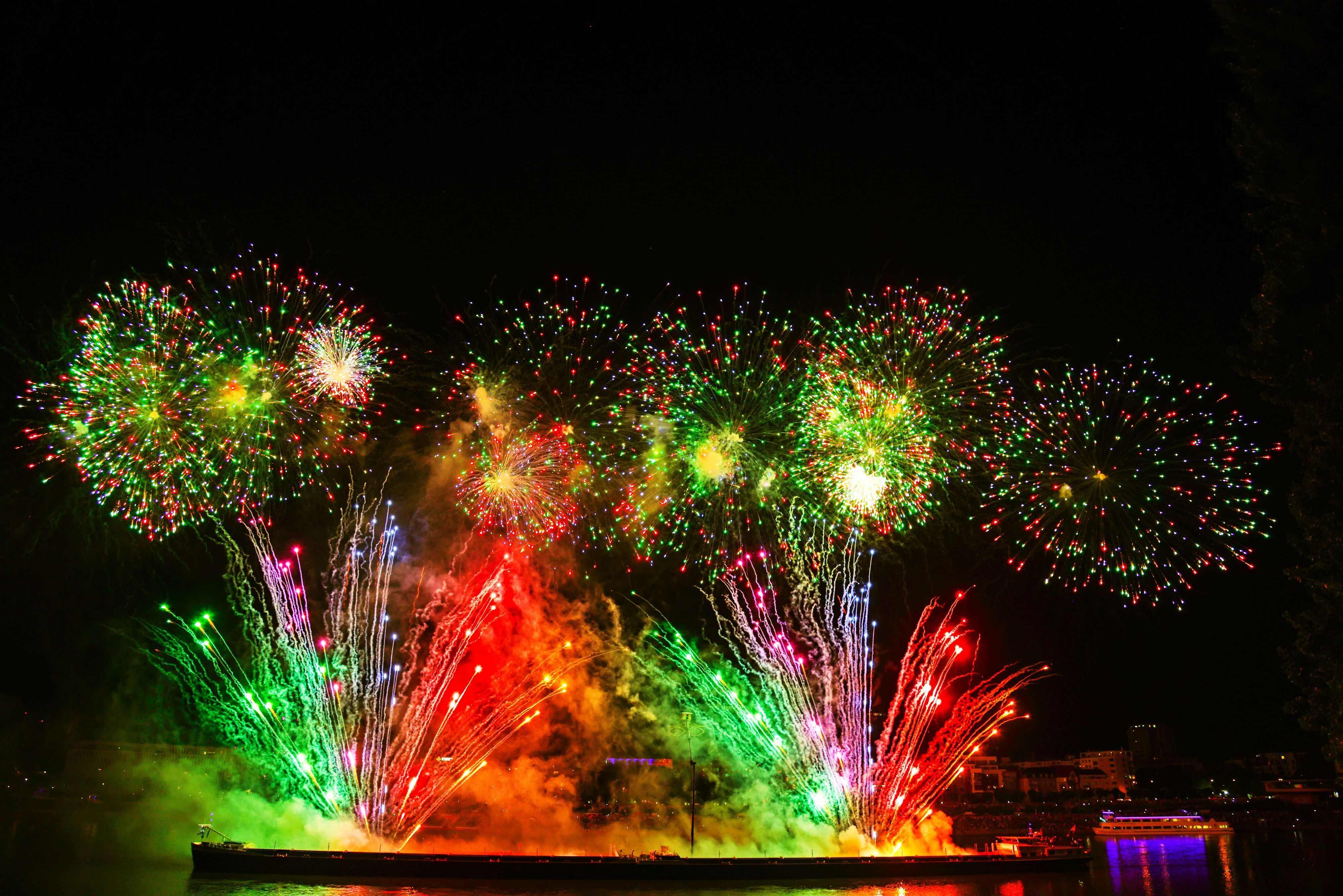 Feuerwerk bei den Kölner Lichtern.