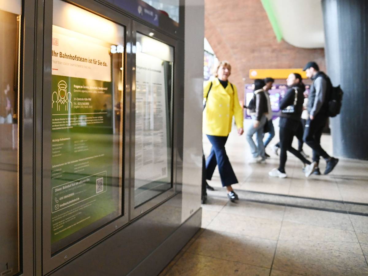 Im Kölner Hauptbahnhof gilt seit vier Monaten ein Alkoholverbot. (Archivfoto)